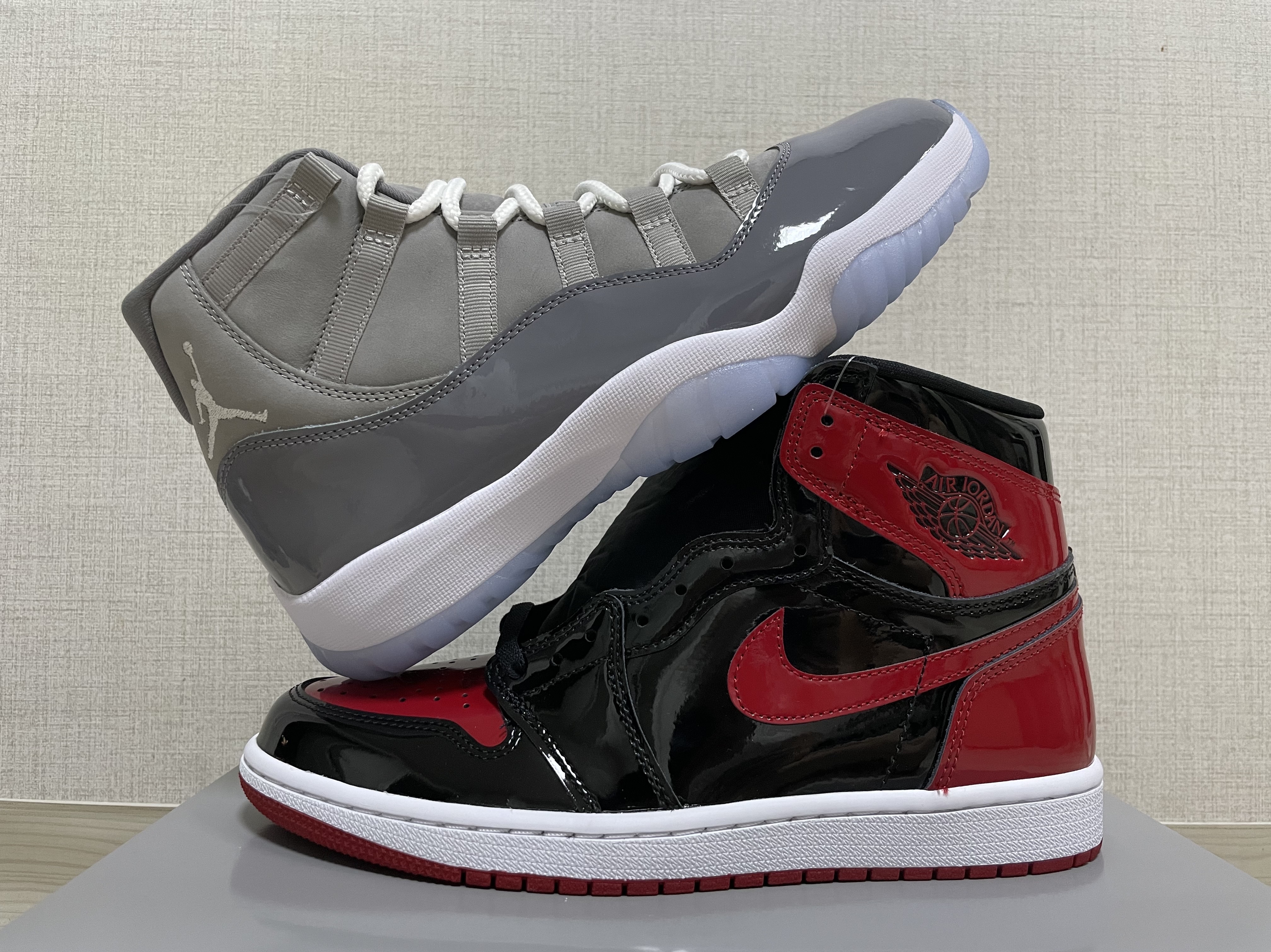 Jordan 1 Retro High OG Patent Bred, Jordan 11 Retro Cool Grey 2021 착용 스타일