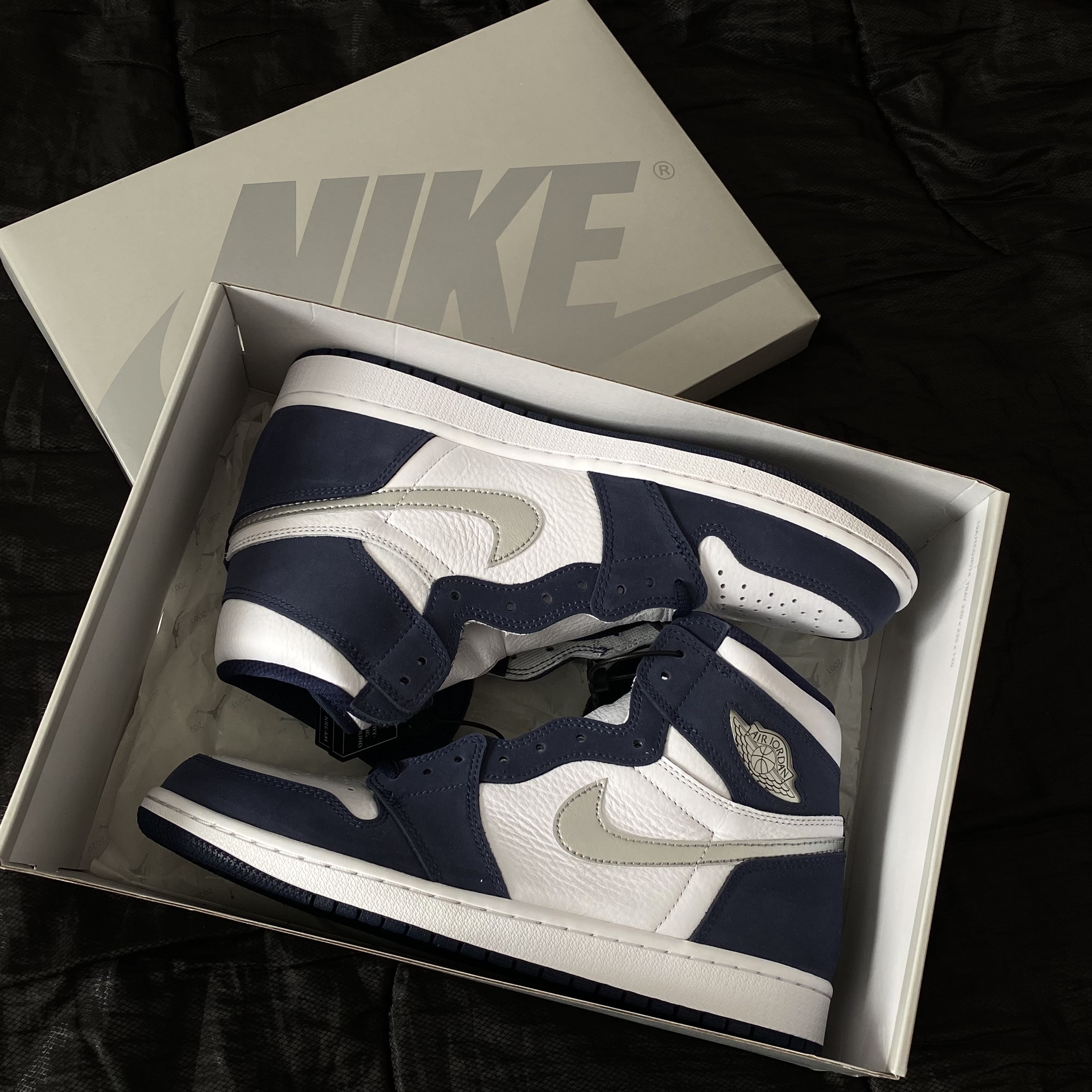 Jordan 1 Retro High OG CO.JP Midnight Navy 착용 스타일