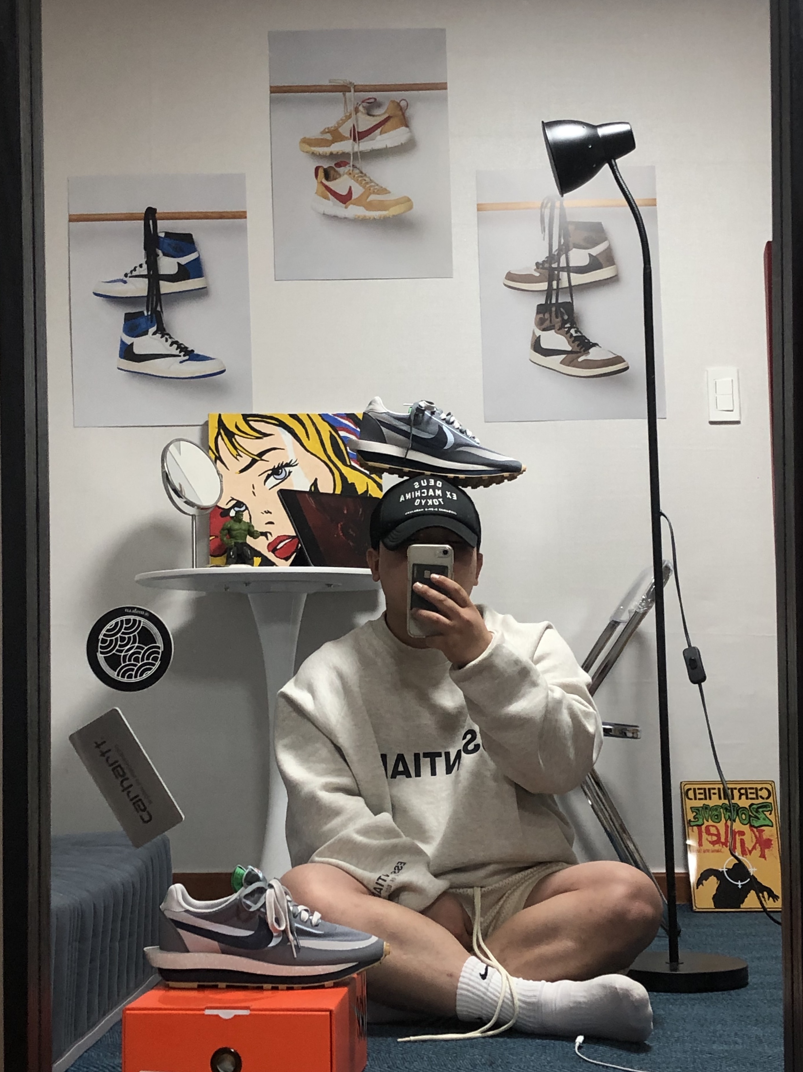 Essentials 3D Silicon Applique Crewneck Buttercream 2020, Nike x Sacai x Clot LDWaffle Cool Grey 착용 스타일