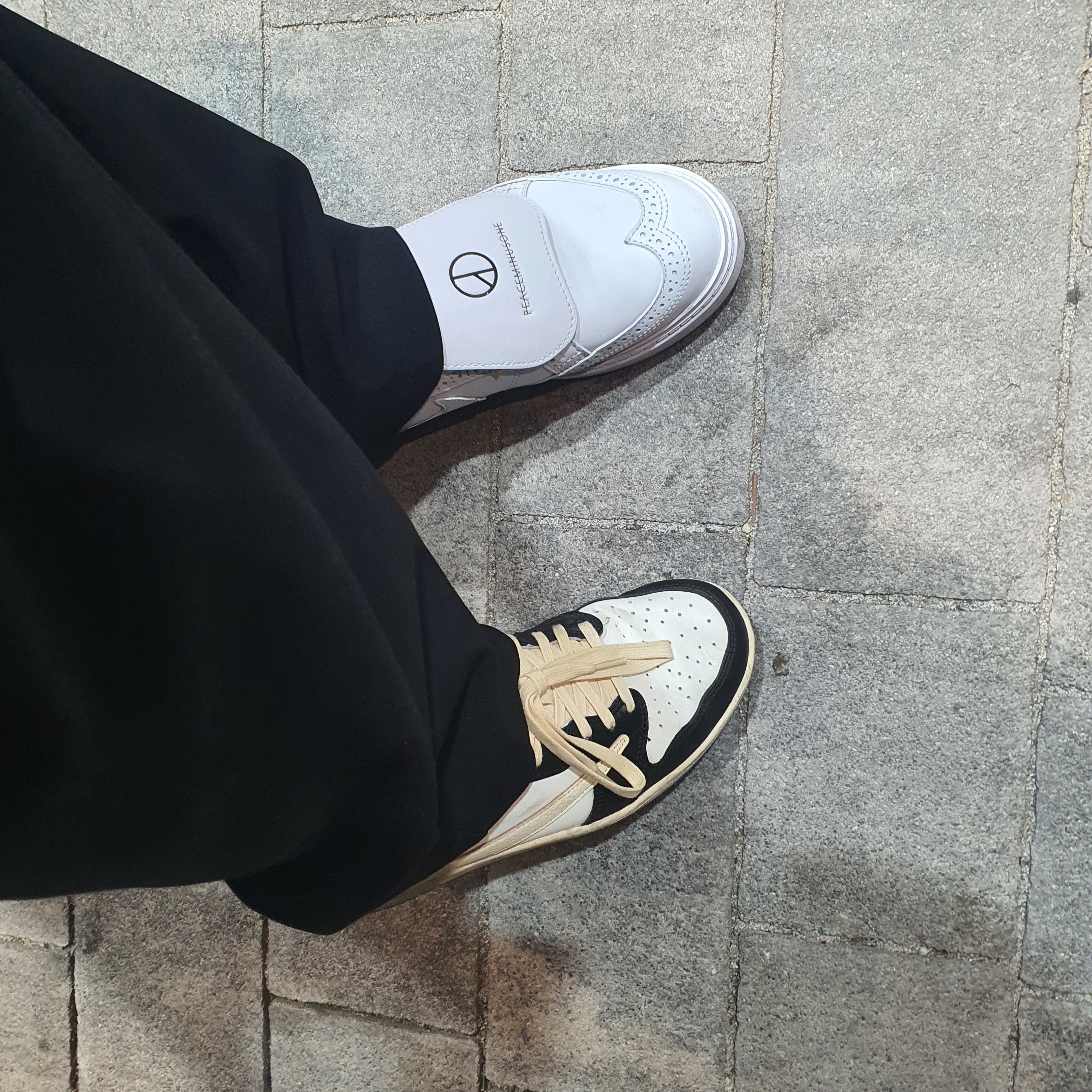 Jordan 1 x Travis Scott x Fragment Retro Low OG SP Military Blue, Nike x Peaceminusone Kwondo1 White 착용 스타일 - 2
