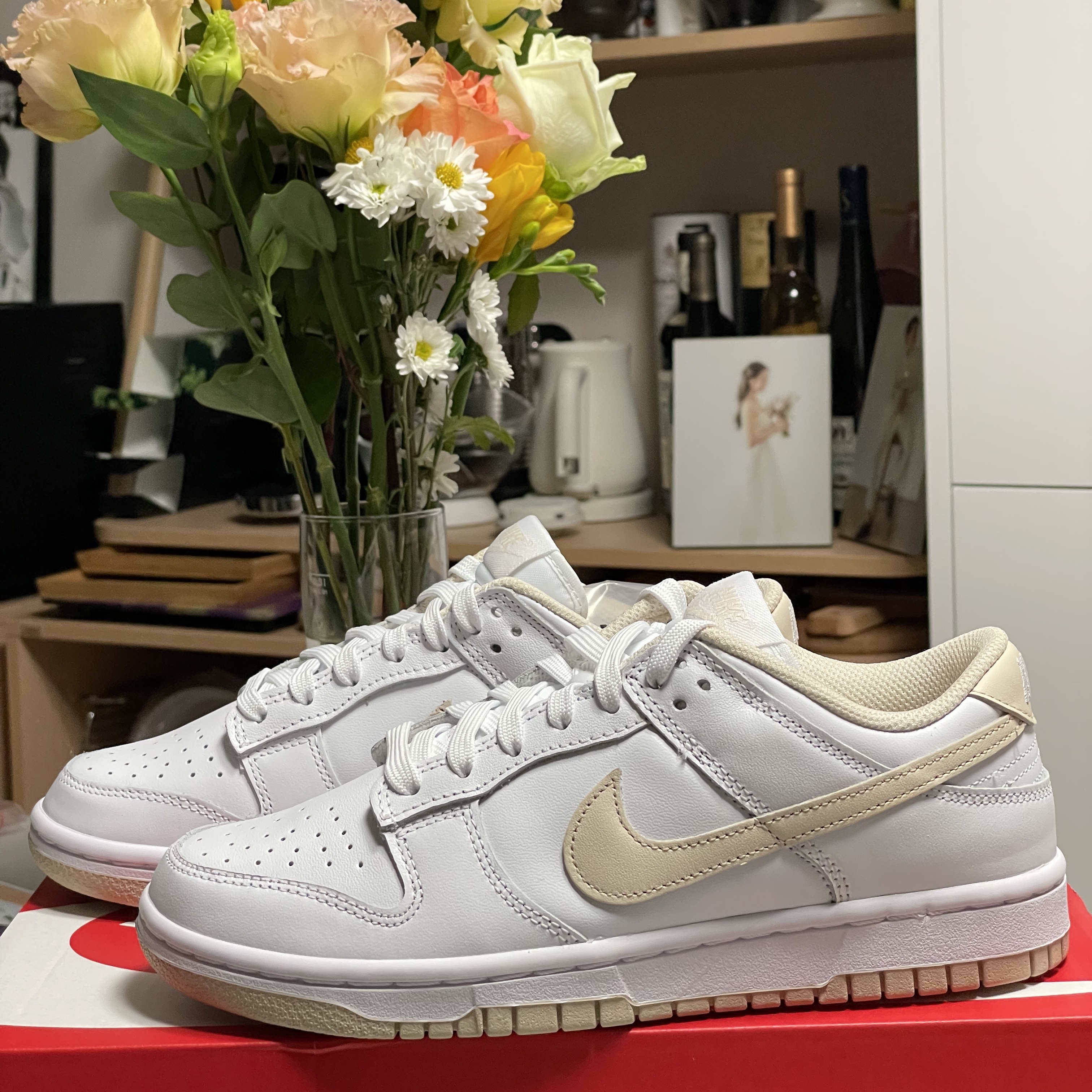(W) Nike Dunk Low Pearl White 착용 스타일