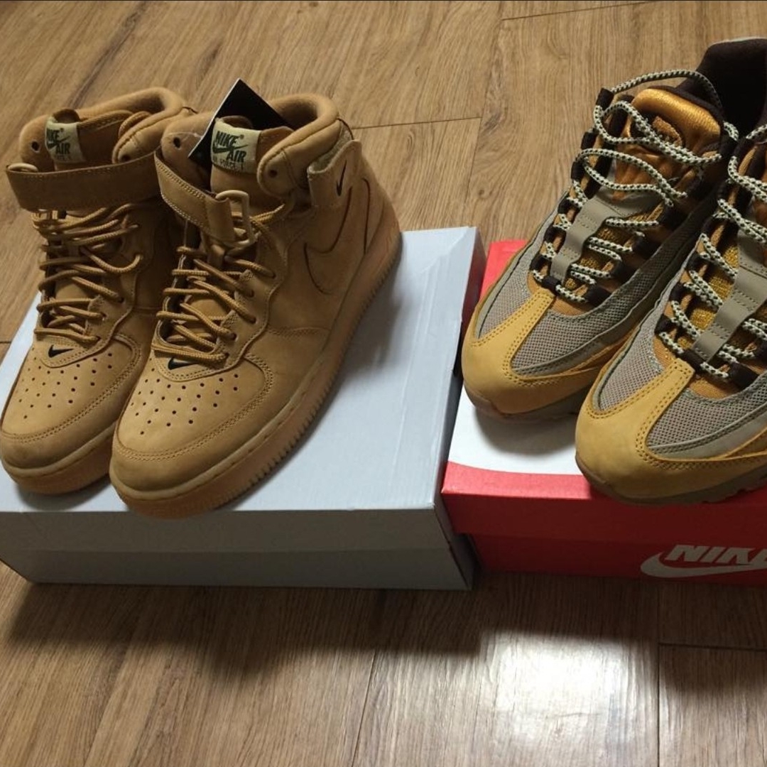 Nike Air Force 1 Mid Flax and Outdoor Green 착용 스타일