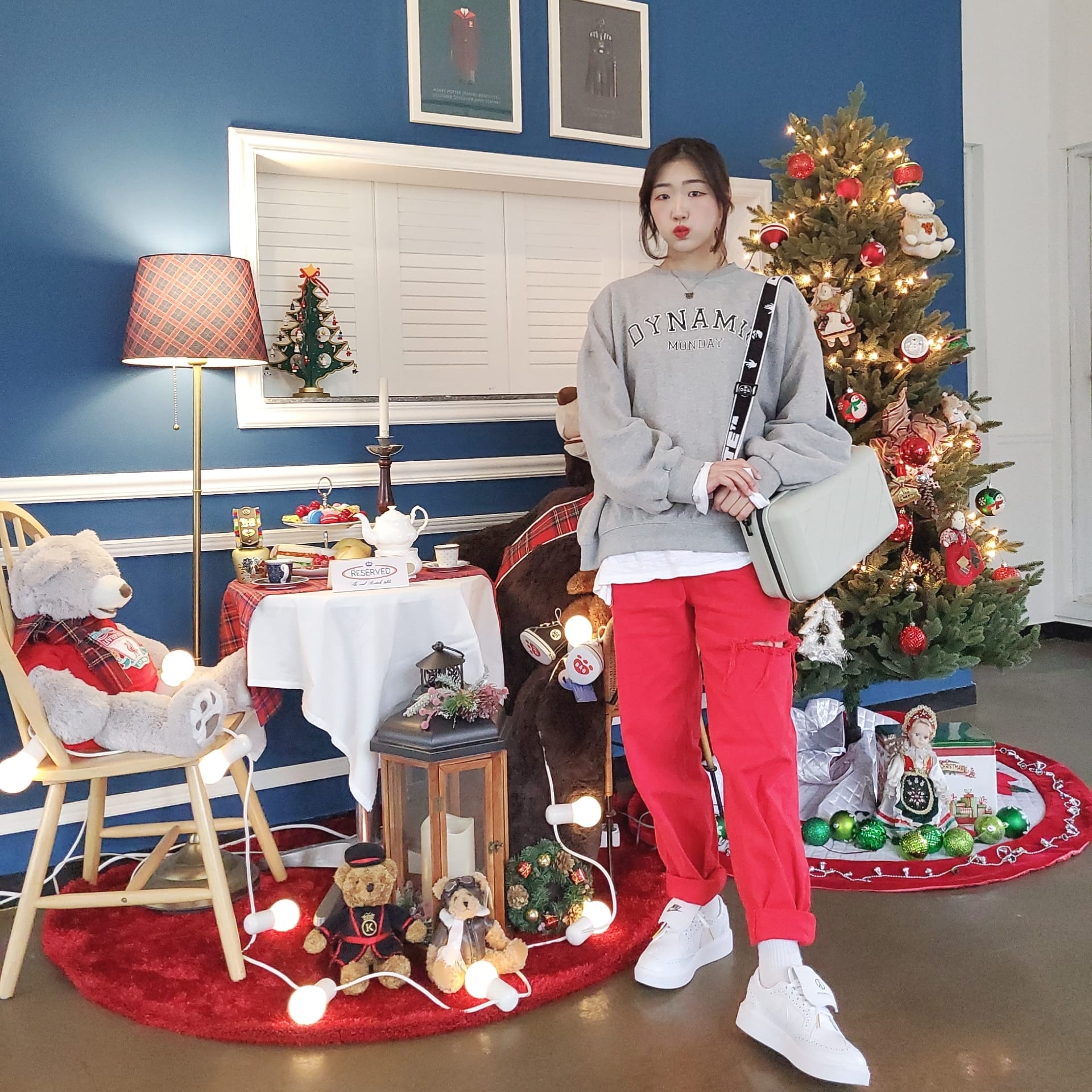 Off-White x Amore Pacific Protection Box (Without Cosmetics), Nike x Peaceminusone Kwondo1 White 착용 스타일