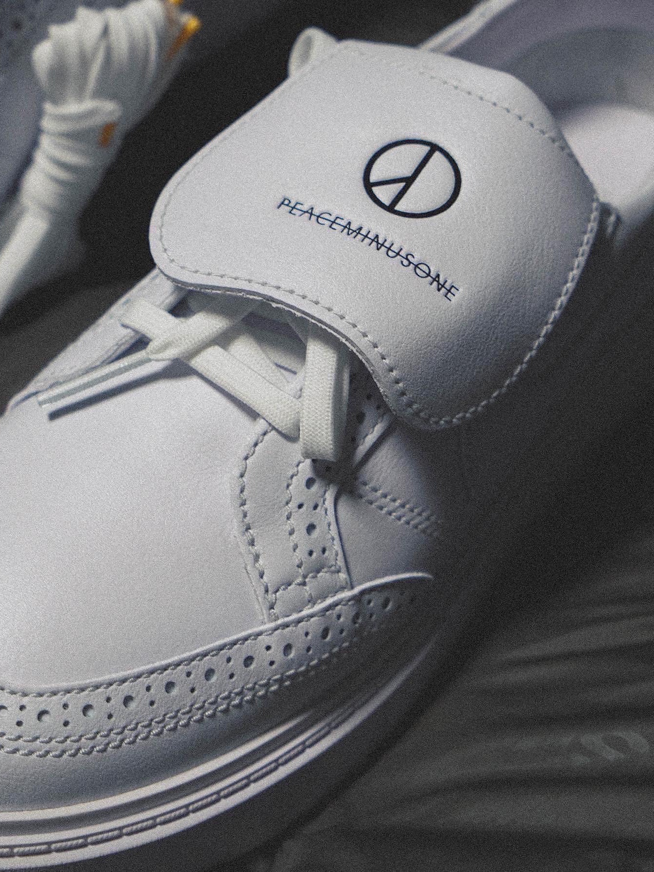 Nike x Peaceminusone Kwondo1 White 착용 스타일 - 1