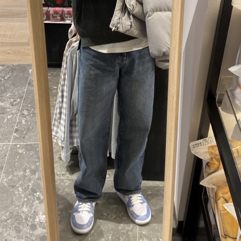 Jordan 1 Retro High OG Hyper Royal 착용 스타일 - 2