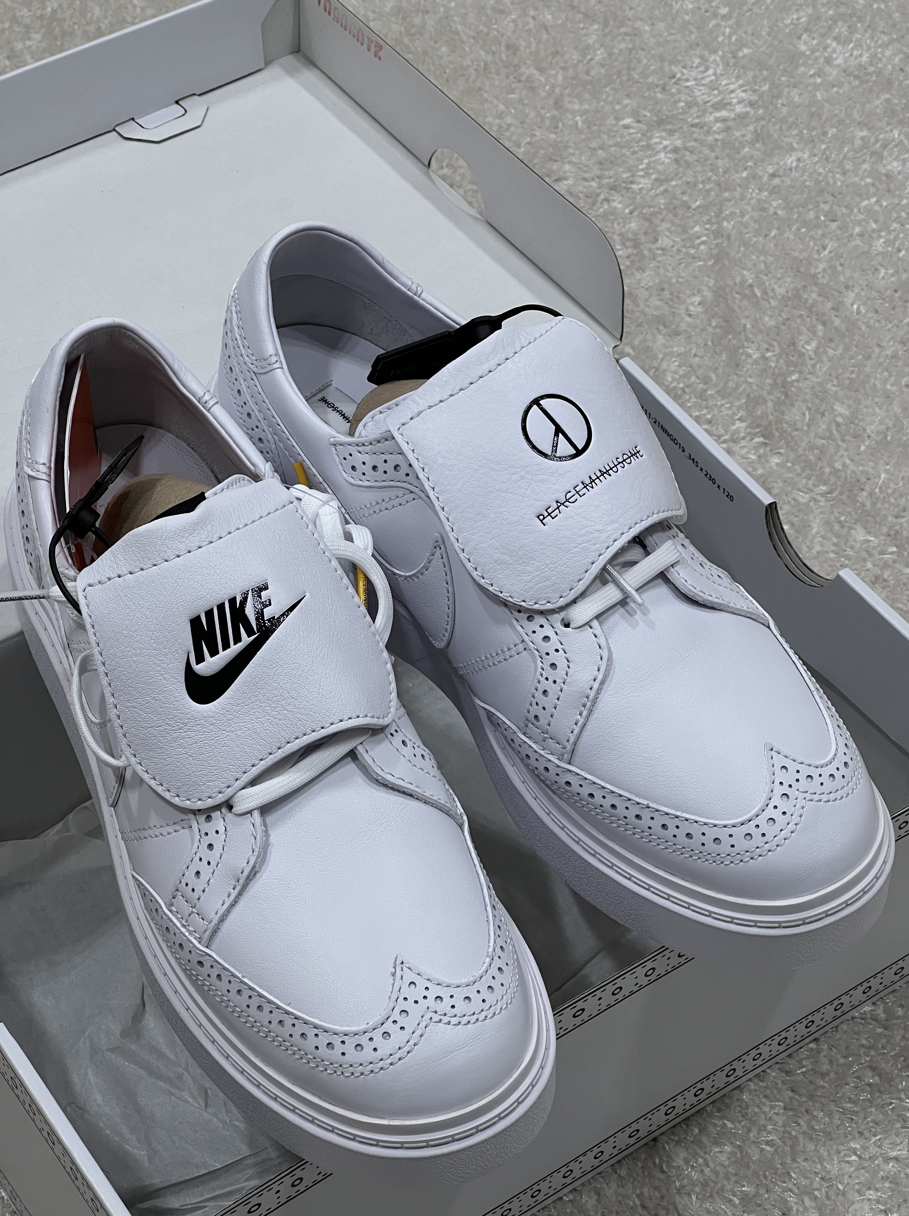 Nike x Peaceminusone Kwondo1 White 착용 스타일 - 3