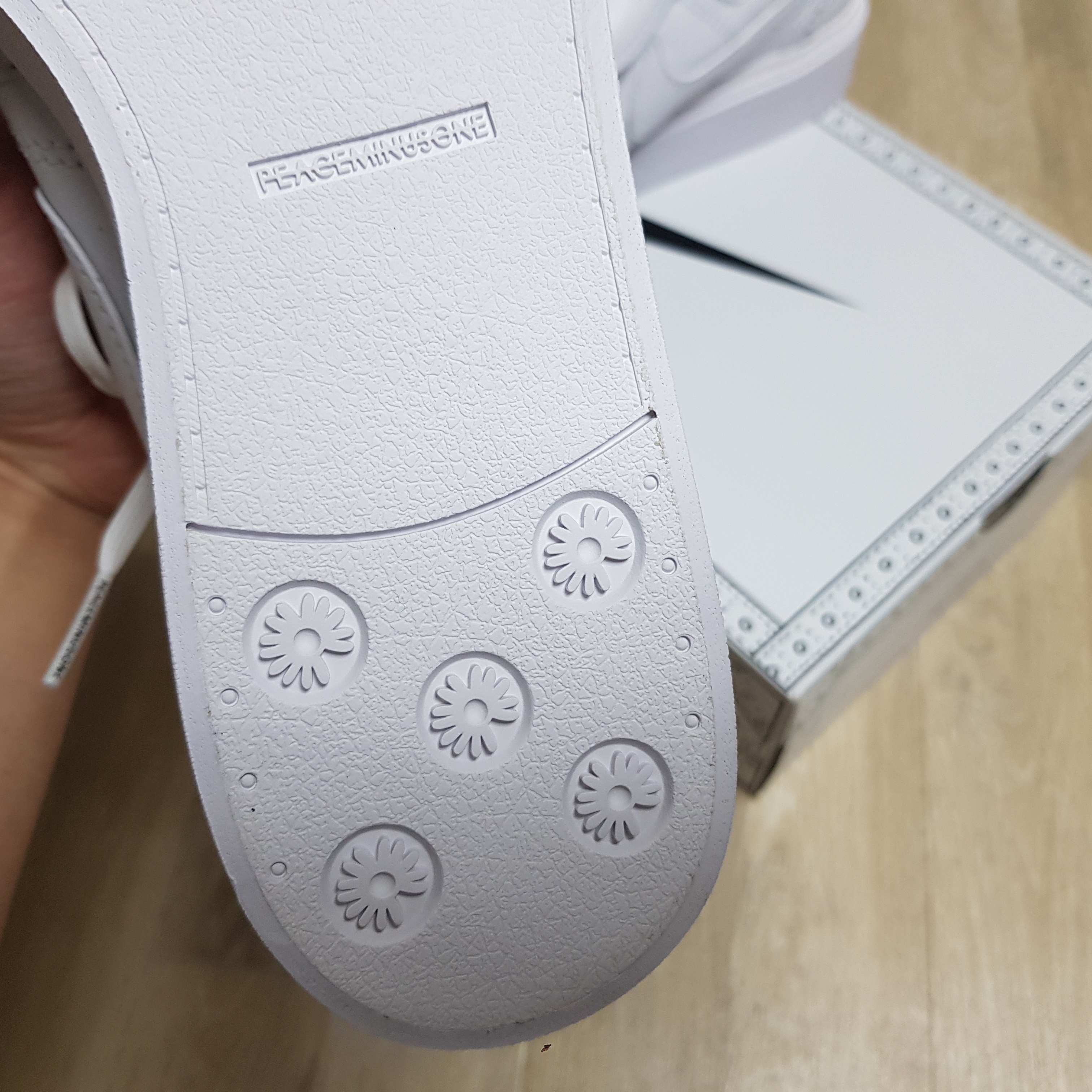 Nike x Peaceminusone Kwondo1 White 착용 스타일 - 4