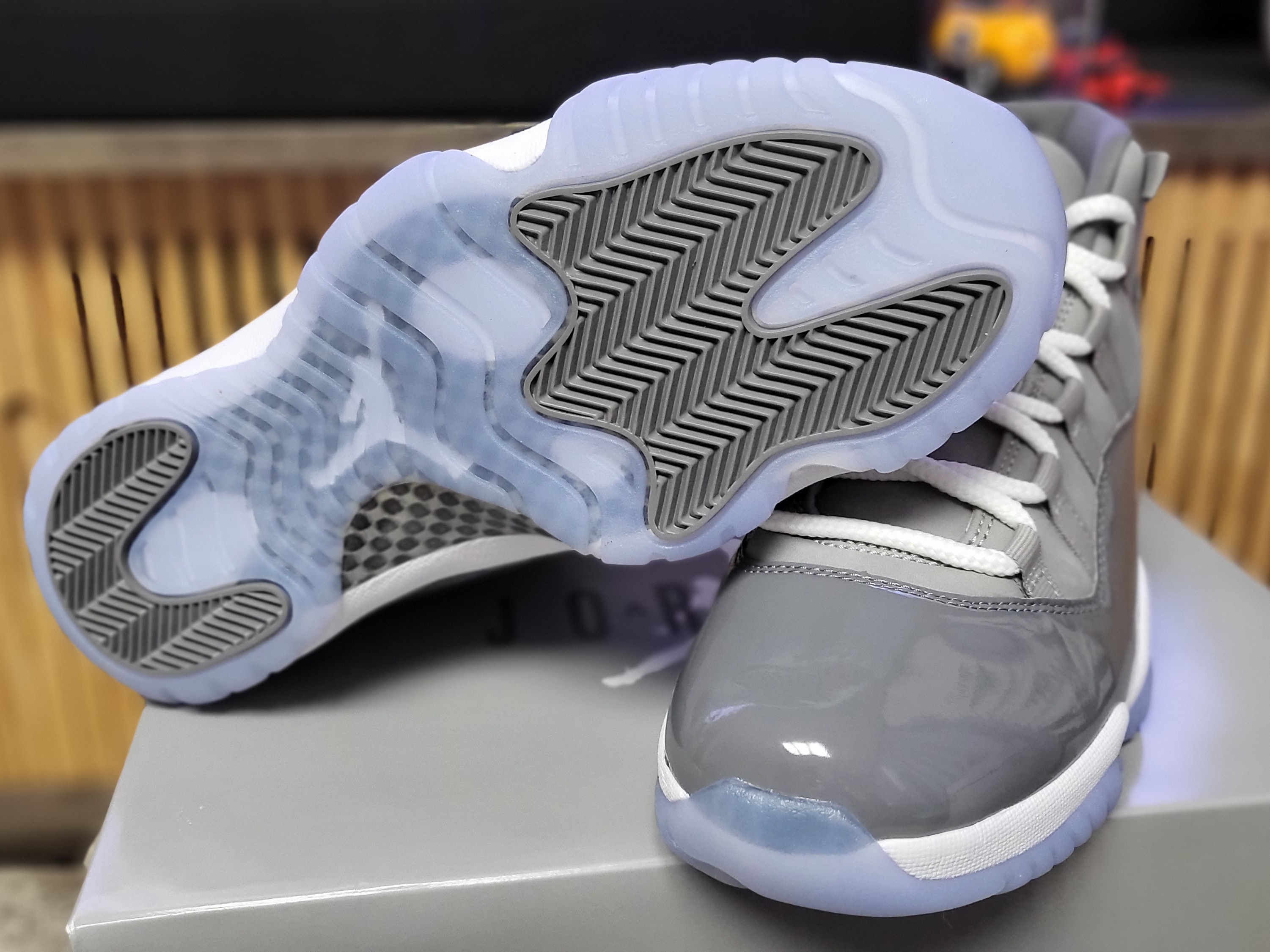 Jordan 11 Retro Cool Grey 2021 착용 스타일 - 3
