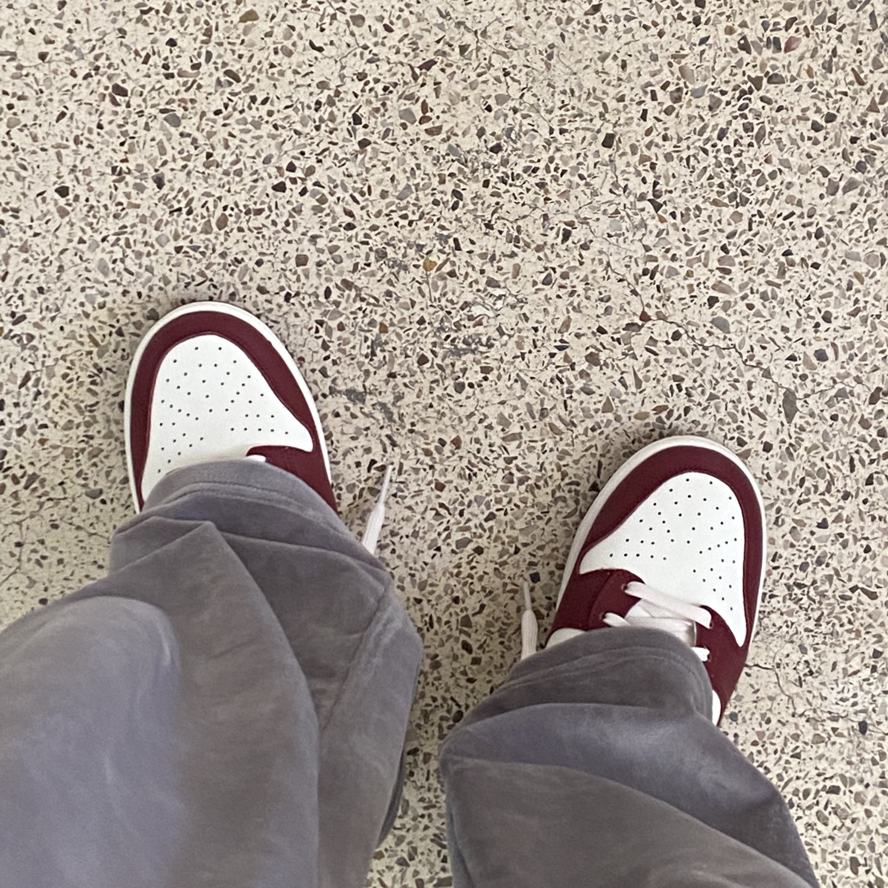 (W) Nike Dunk High Team Red 착용 스타일 - 1