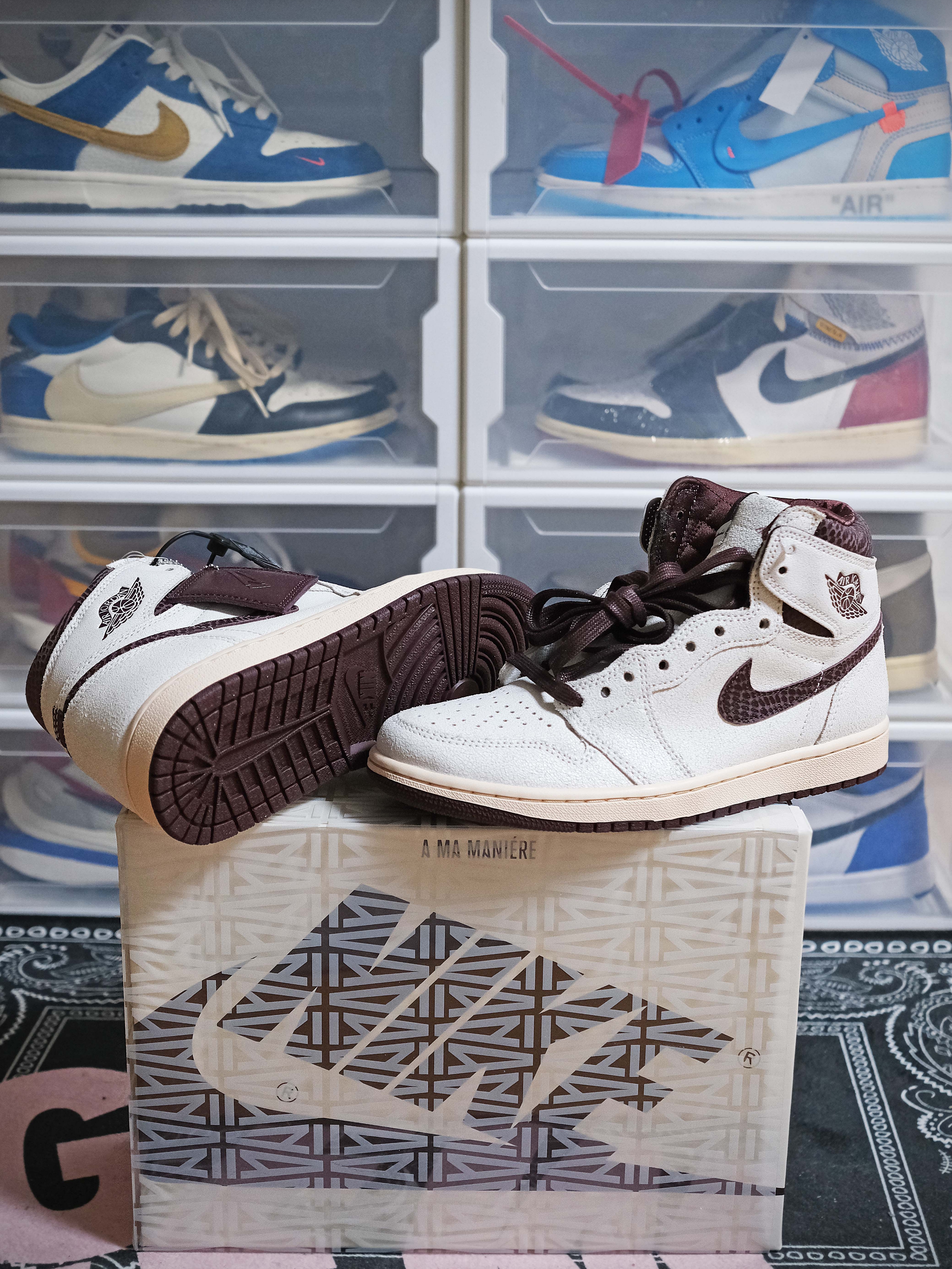 Jordan 1 x A Ma Maniere Retro High OG SP Sail and Burgundy, Nike x Kasina Dunk Low 80's Bus 착용 스타일 - 2