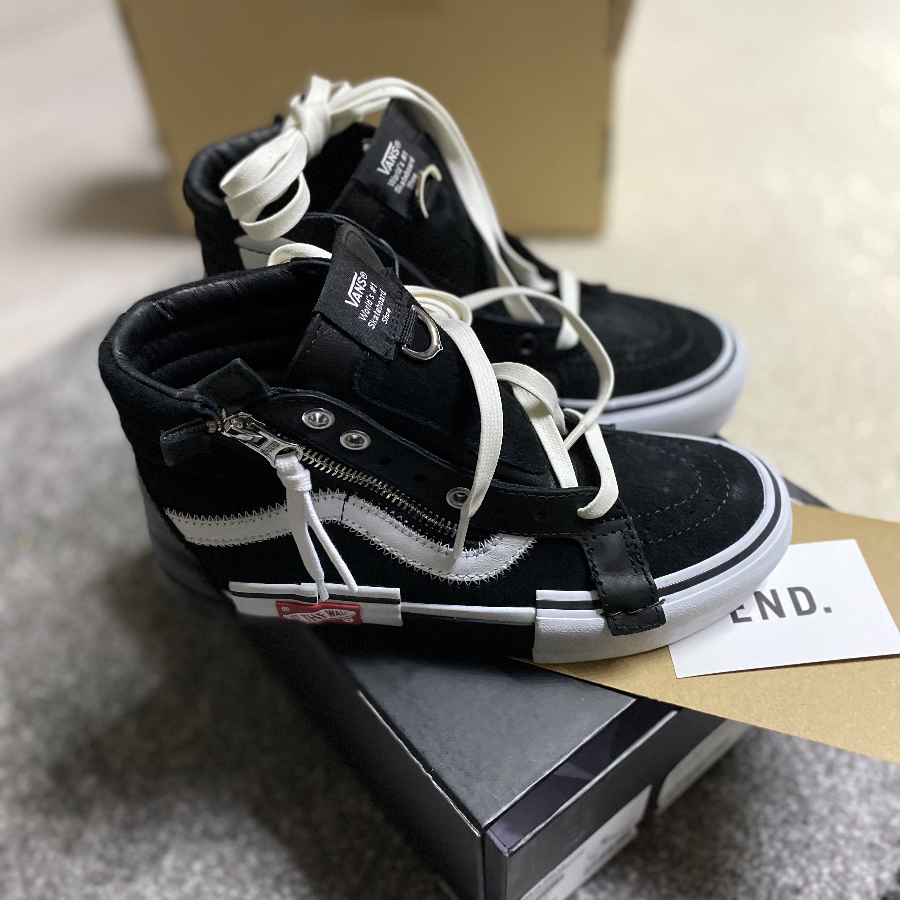 Vans Vault x Mastermind x END. Sk8-Hi Cap LX Black 착용 스타일 - 1