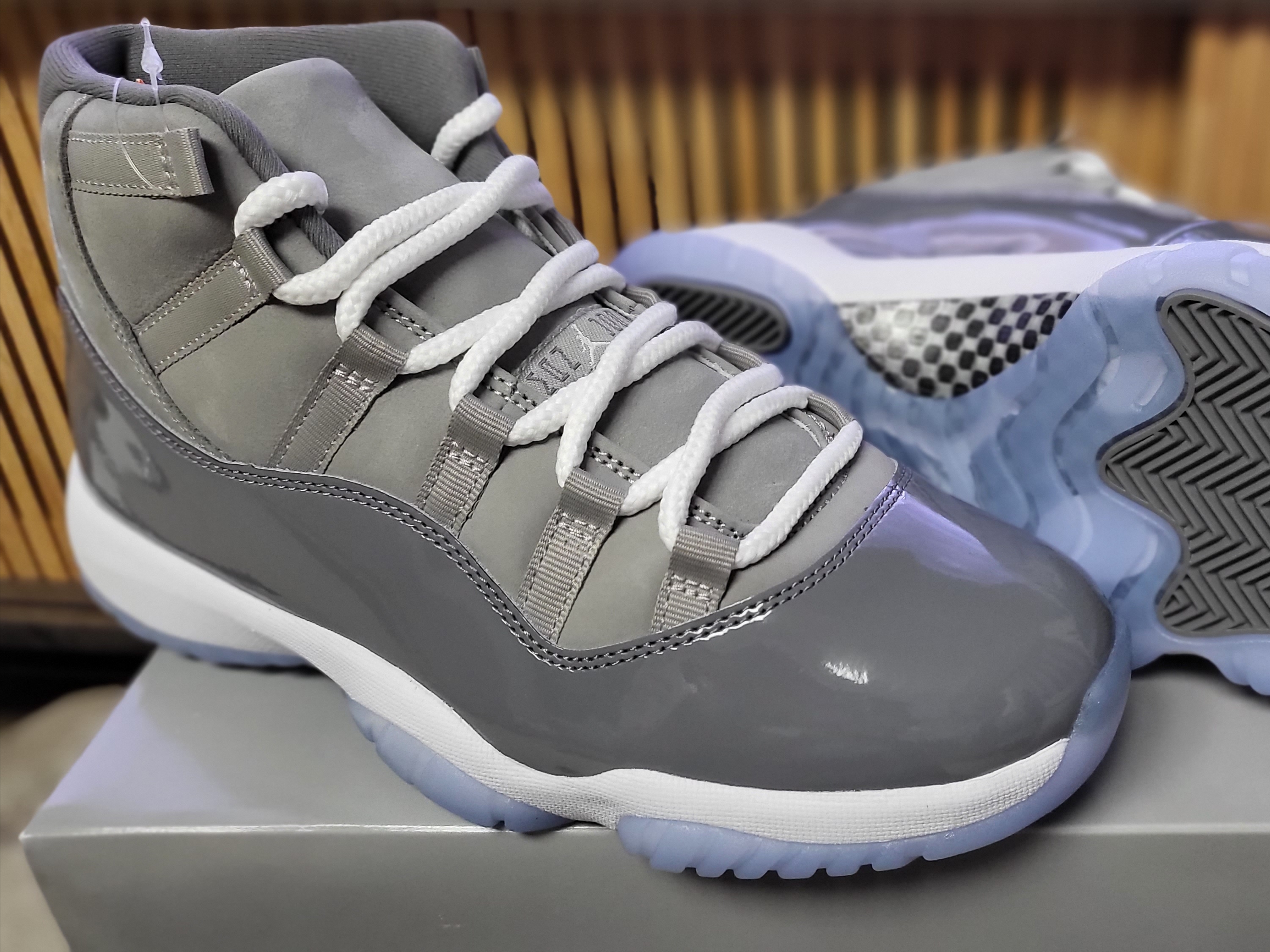 Jordan 11 Retro Cool Grey 2021 착용 스타일 - 2