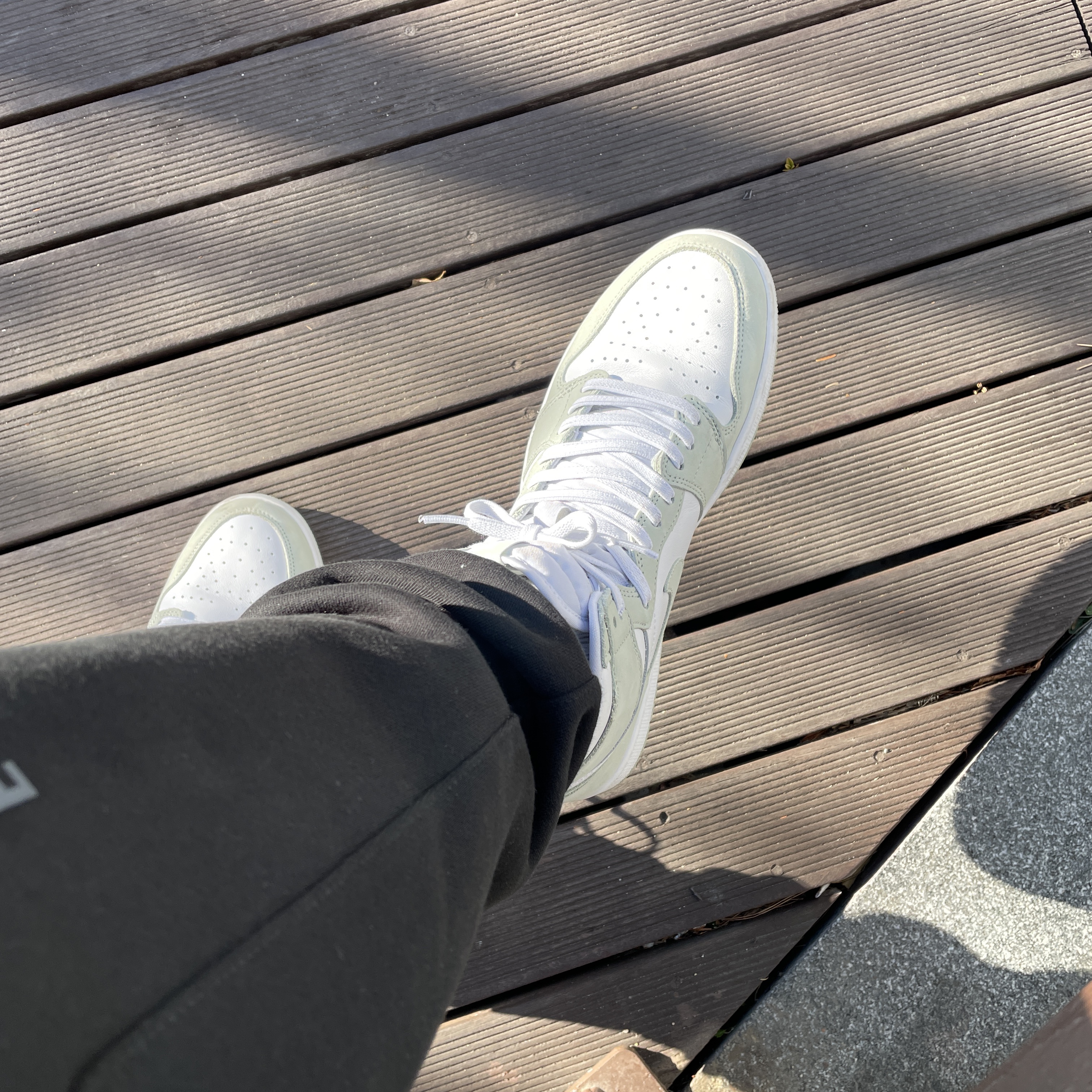 (W) Jordan 1 Retro High OG Seafoam, Essentials Sweatpants Black - 21SS 착용 스타일
