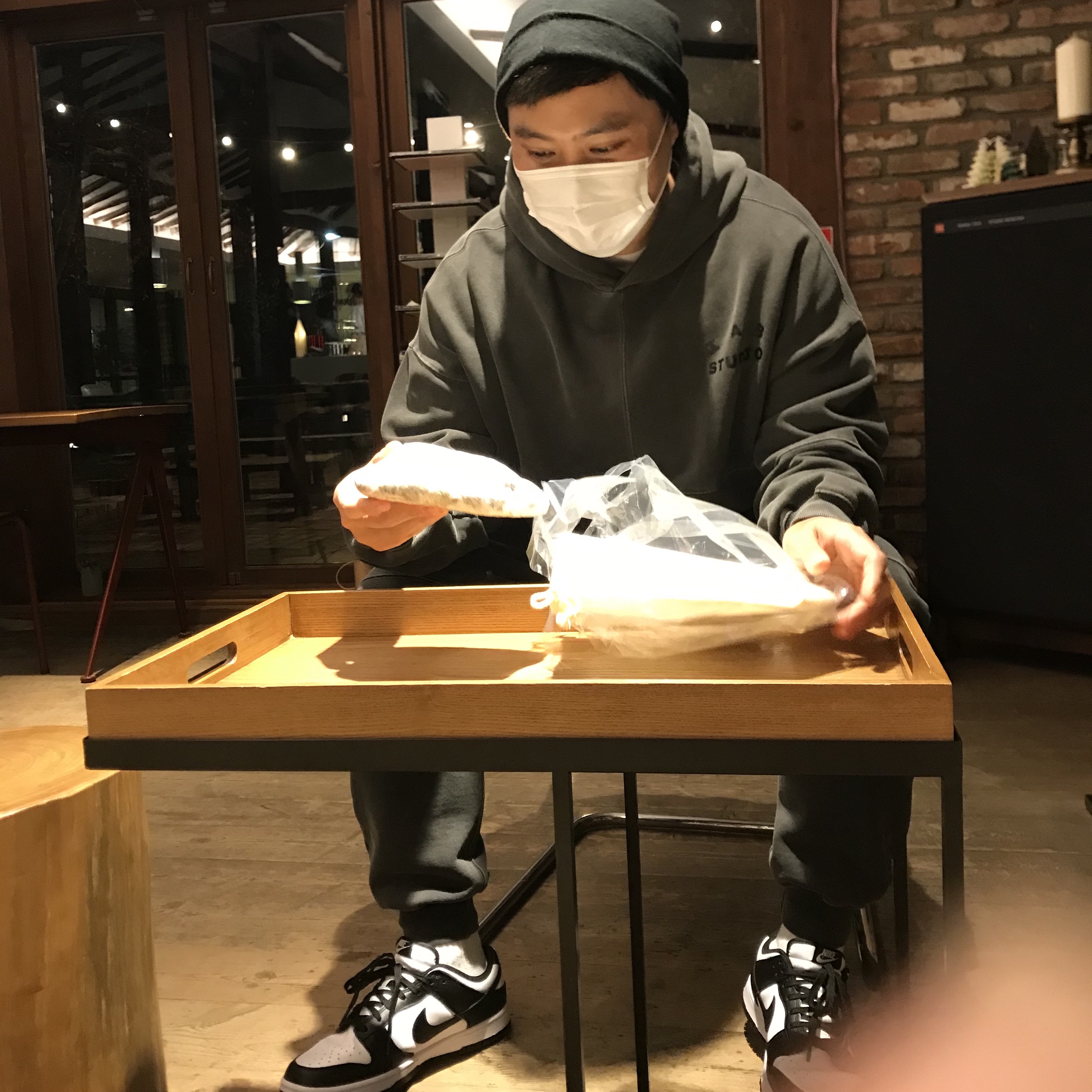 Nike Dunk Low Retro Black 착용 스타일