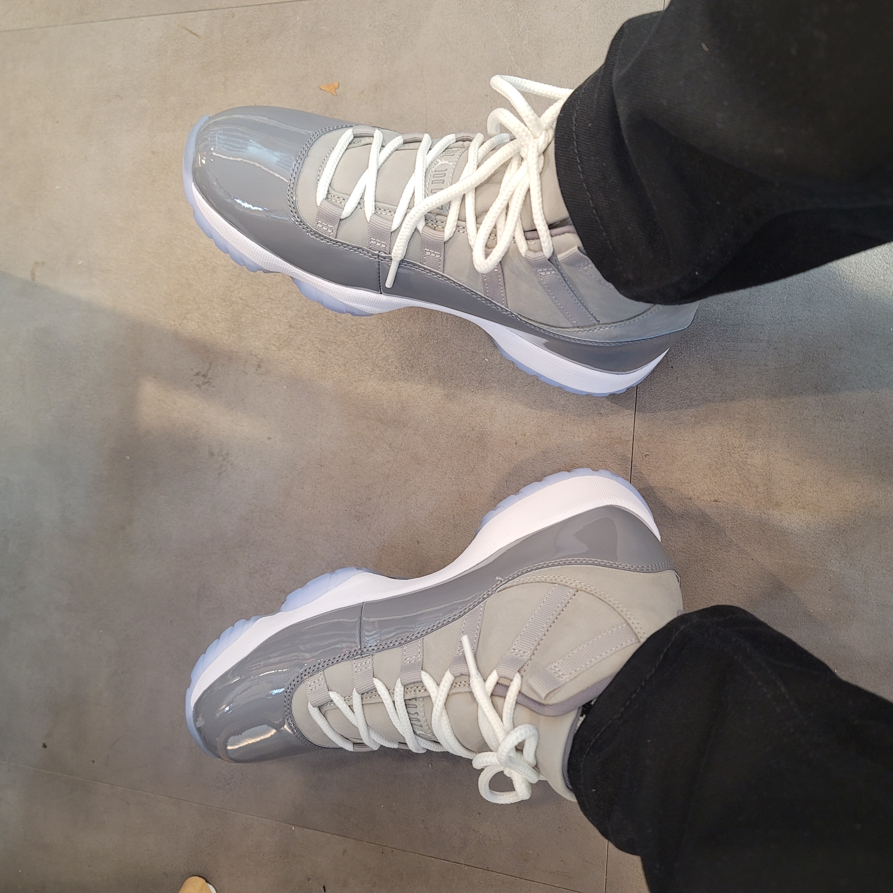Jordan 11 Retro Cool Grey 2021 착용 스타일 - 1