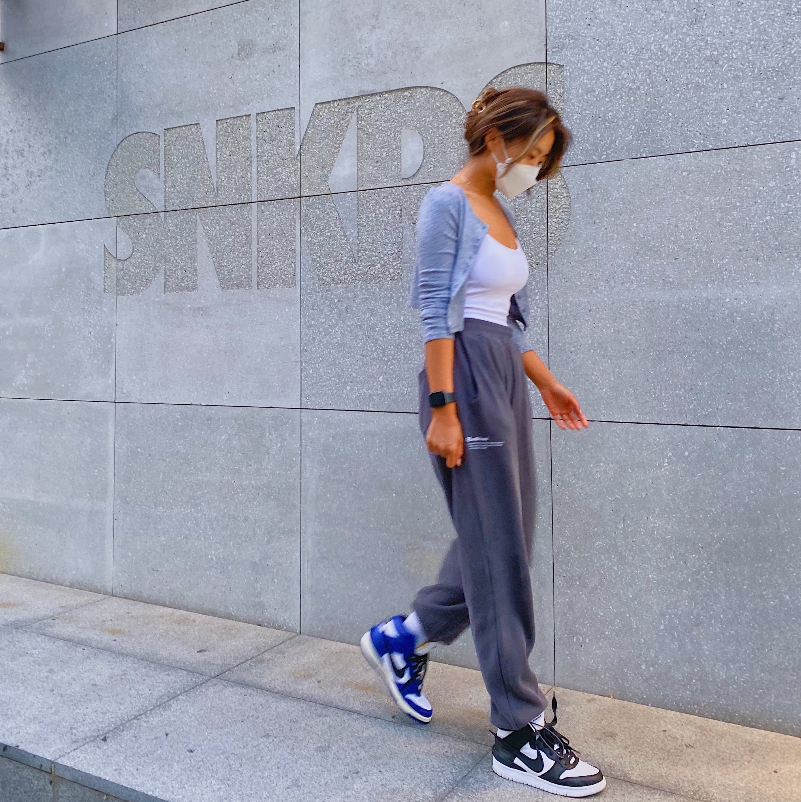 Nike x Ambush Dunk High Deep Royal Blue, Nike x Ambush Dunk High Black 착용 스타일 - 2