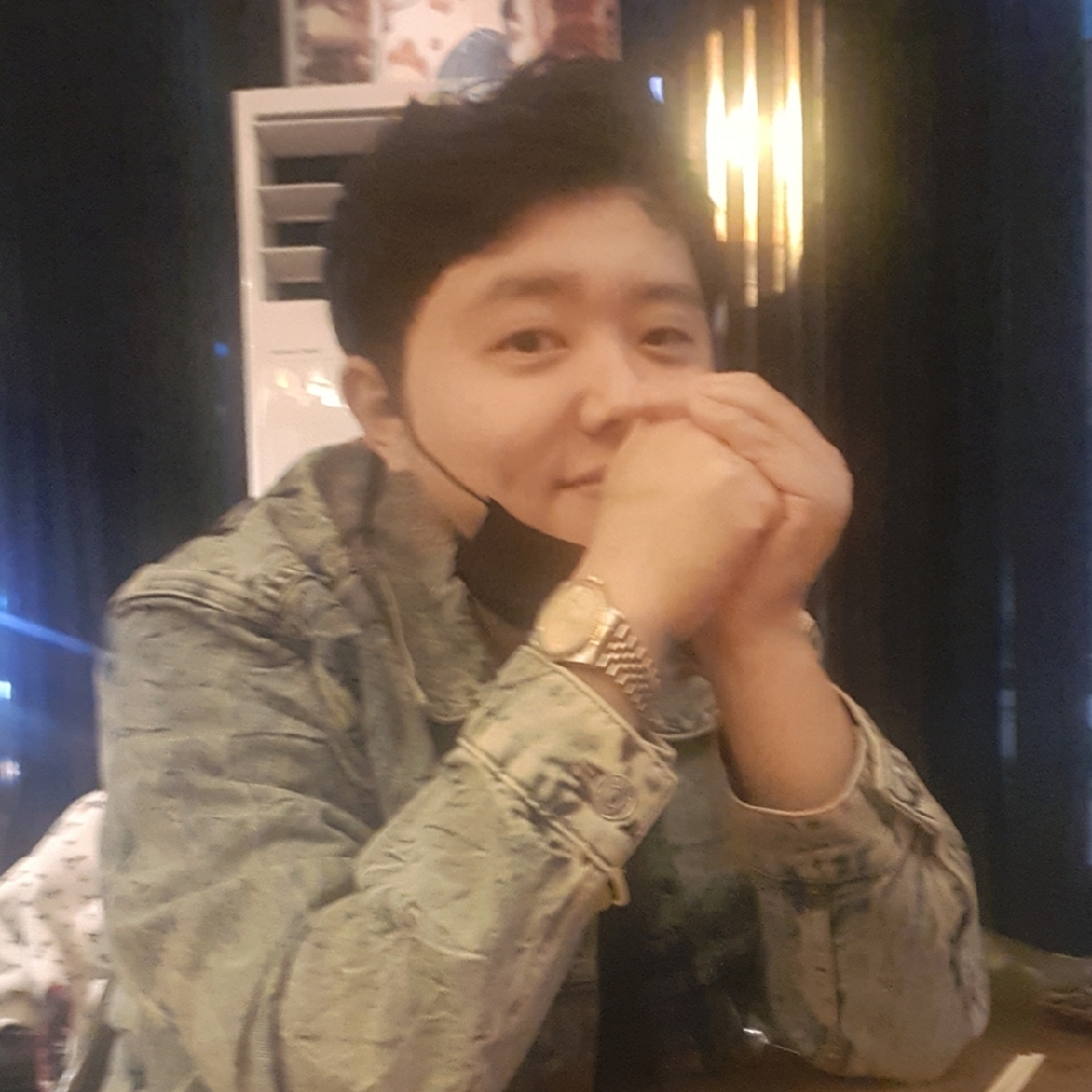 KREAM 프로필 이미지