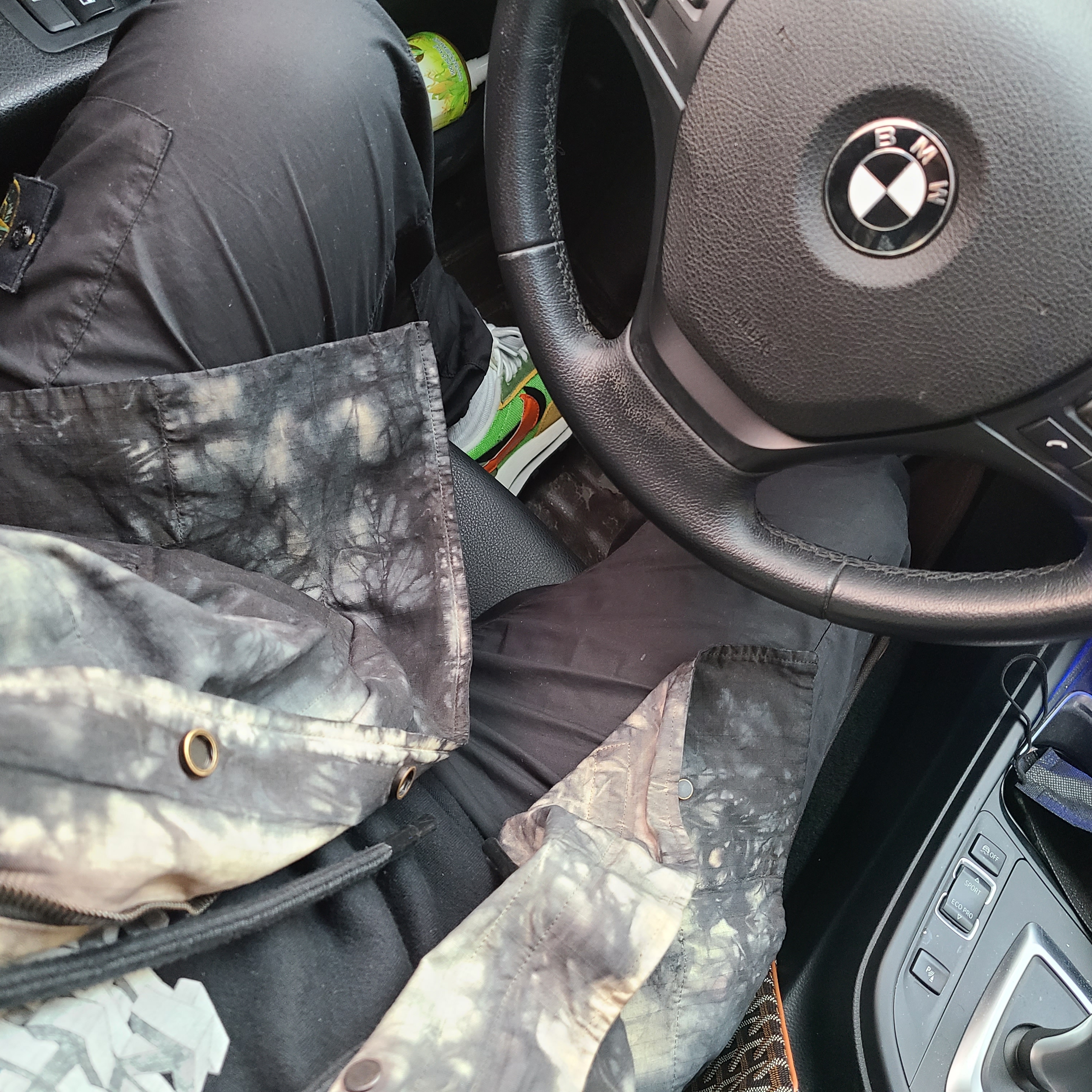 Nike x Sacai LDWaffle Green Multi 착용 스타일