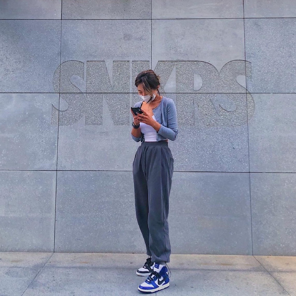 Nike x Ambush Dunk High Deep Royal Blue, Nike x Ambush Dunk High Black 착용 스타일 - 1