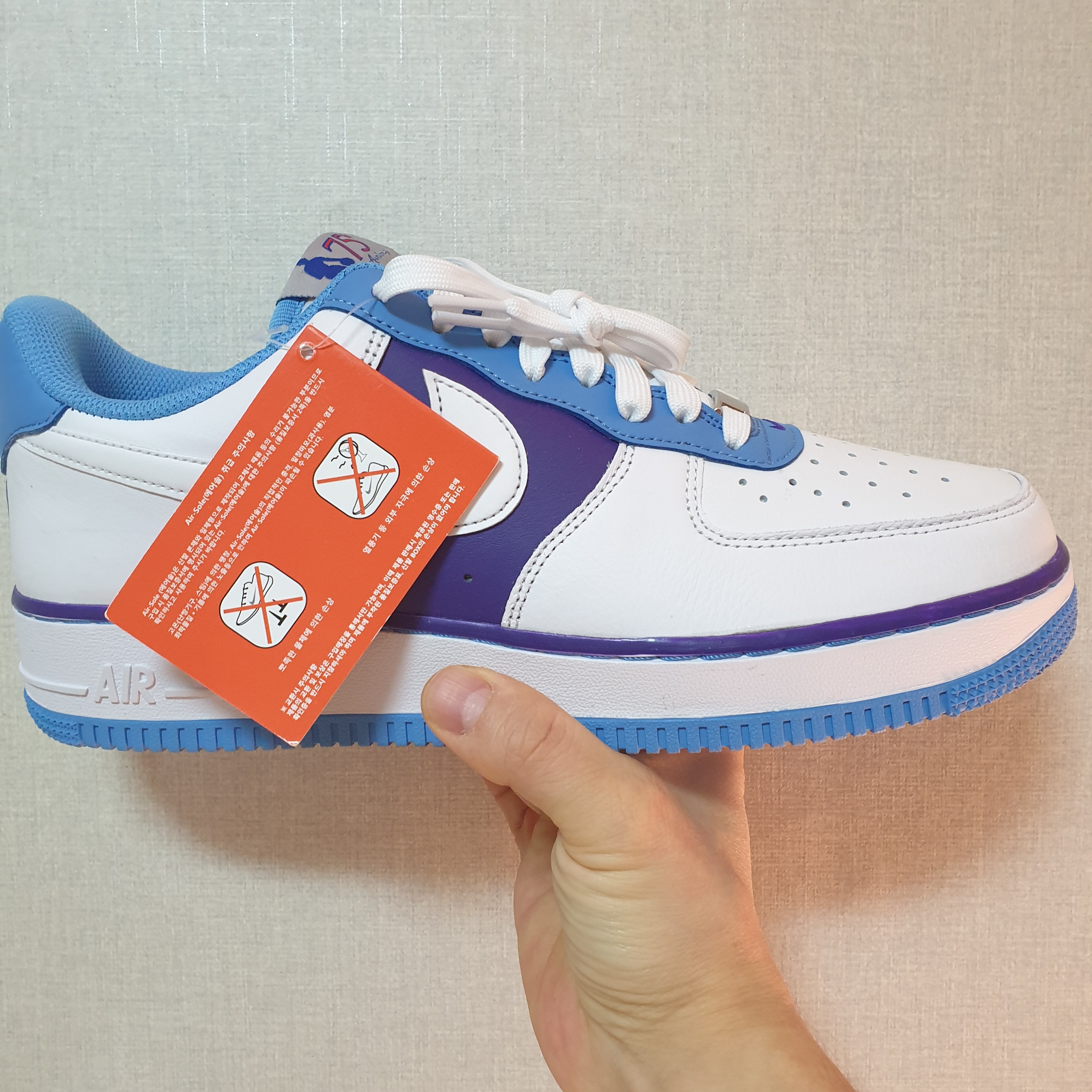 Nike x NBA Air Force 1 '07 LV8 EMB White and Coast Field 착용 스타일 - 2