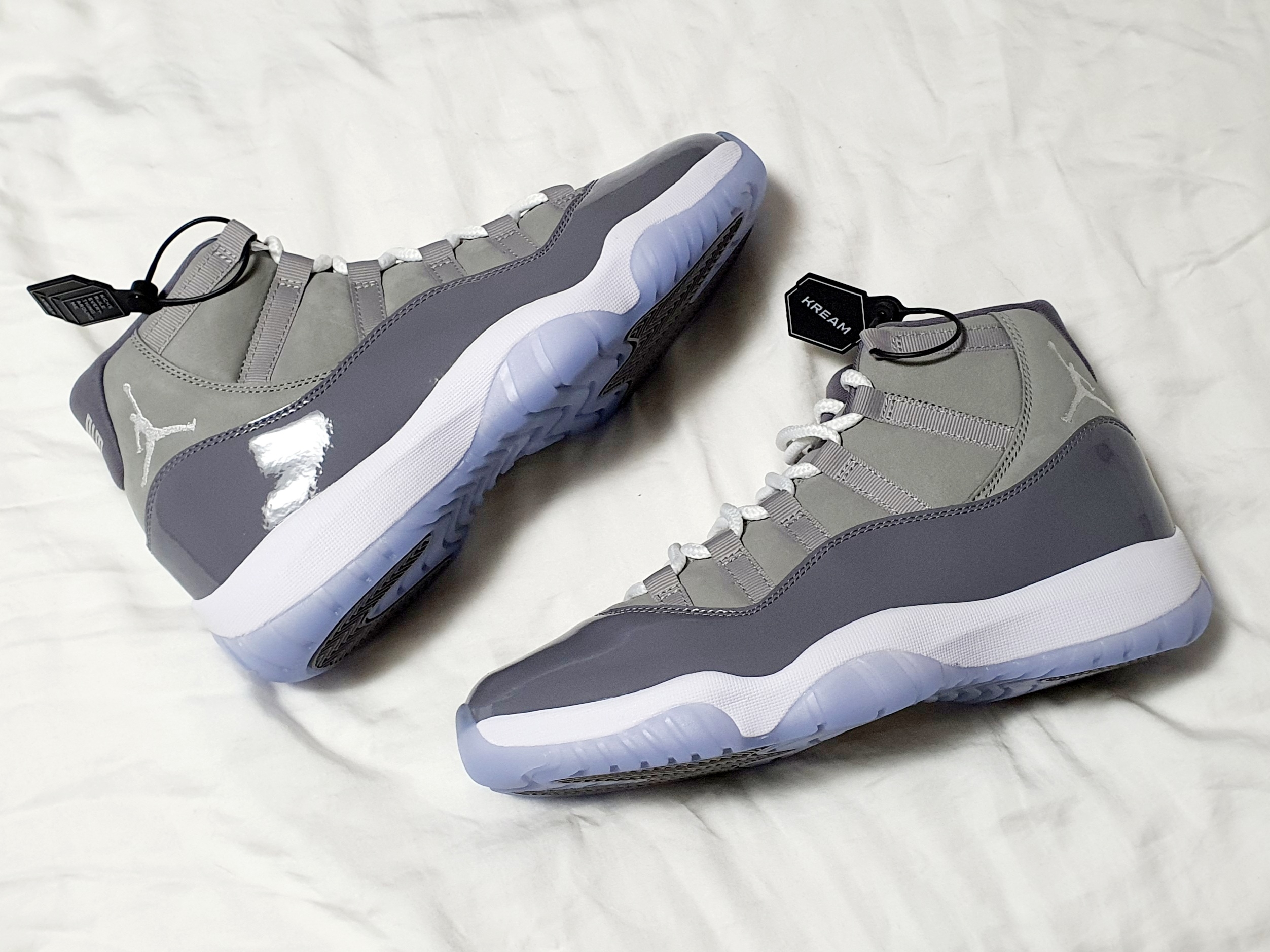 Jordan 11 Retro Cool Grey 2021 착용 스타일 - 3