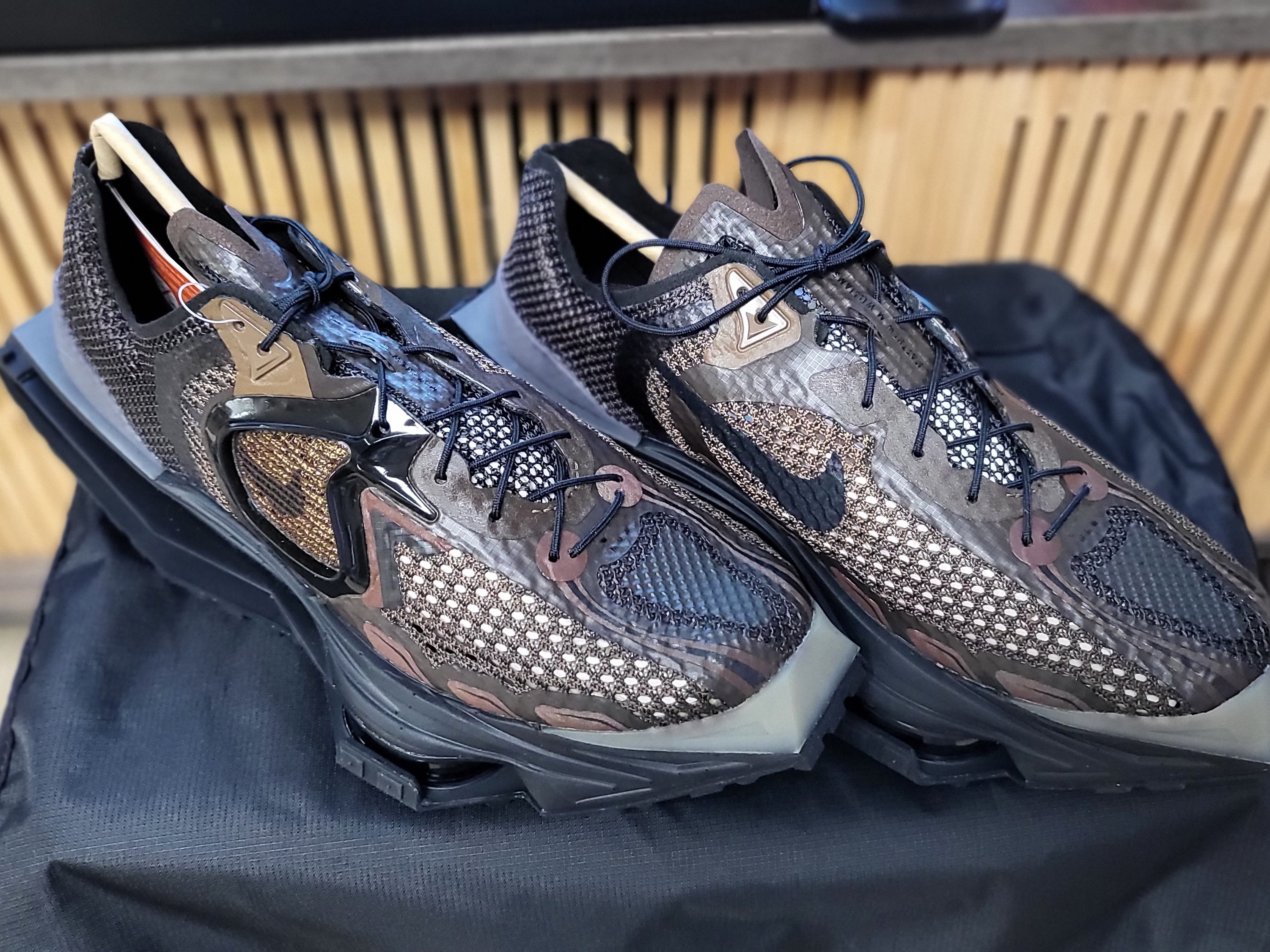 Nike x Matthew M Williams Zoom 004 Baroque Brown 착용 스타일 - 5