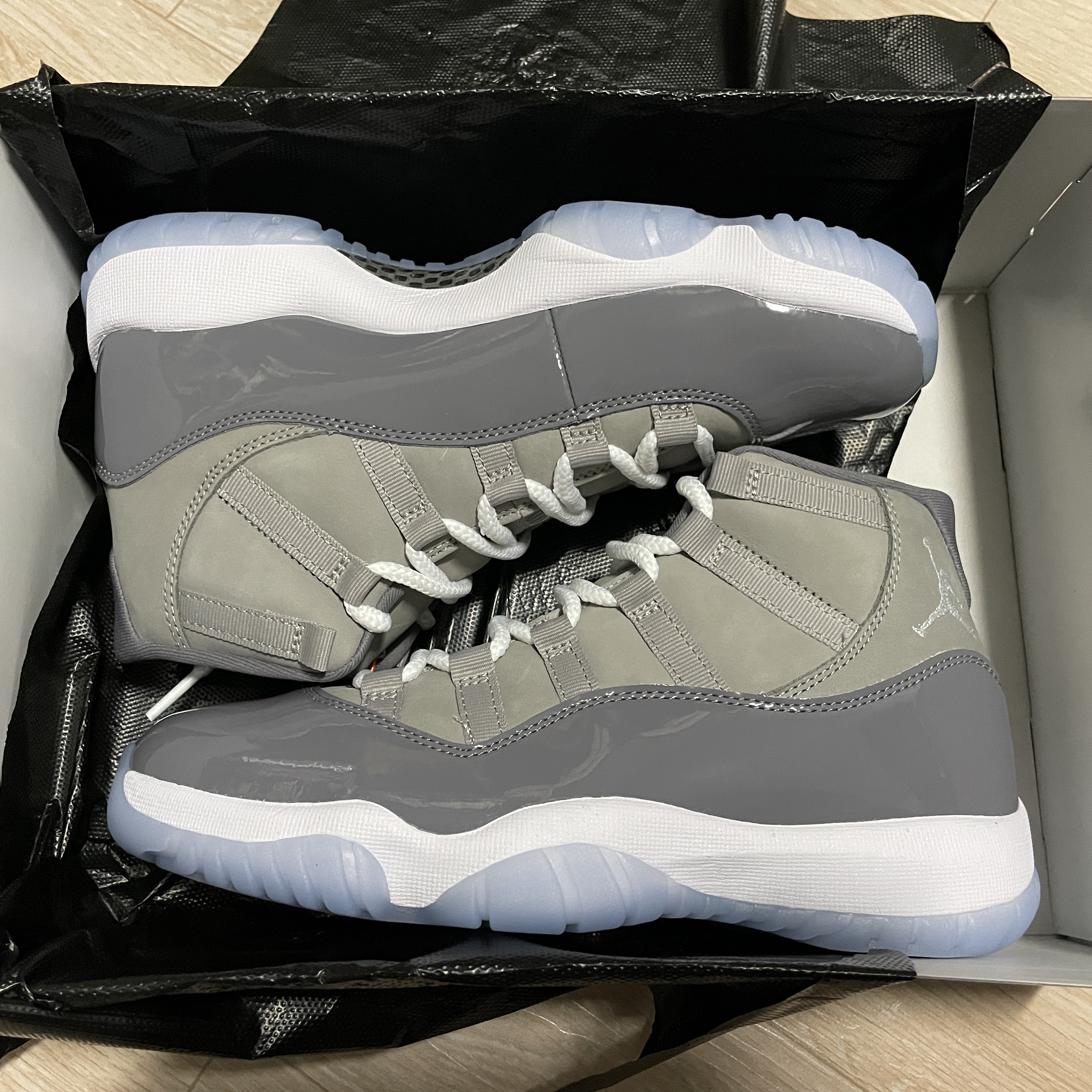 Jordan 11 Retro Cool Grey 2021 착용 스타일 - 2