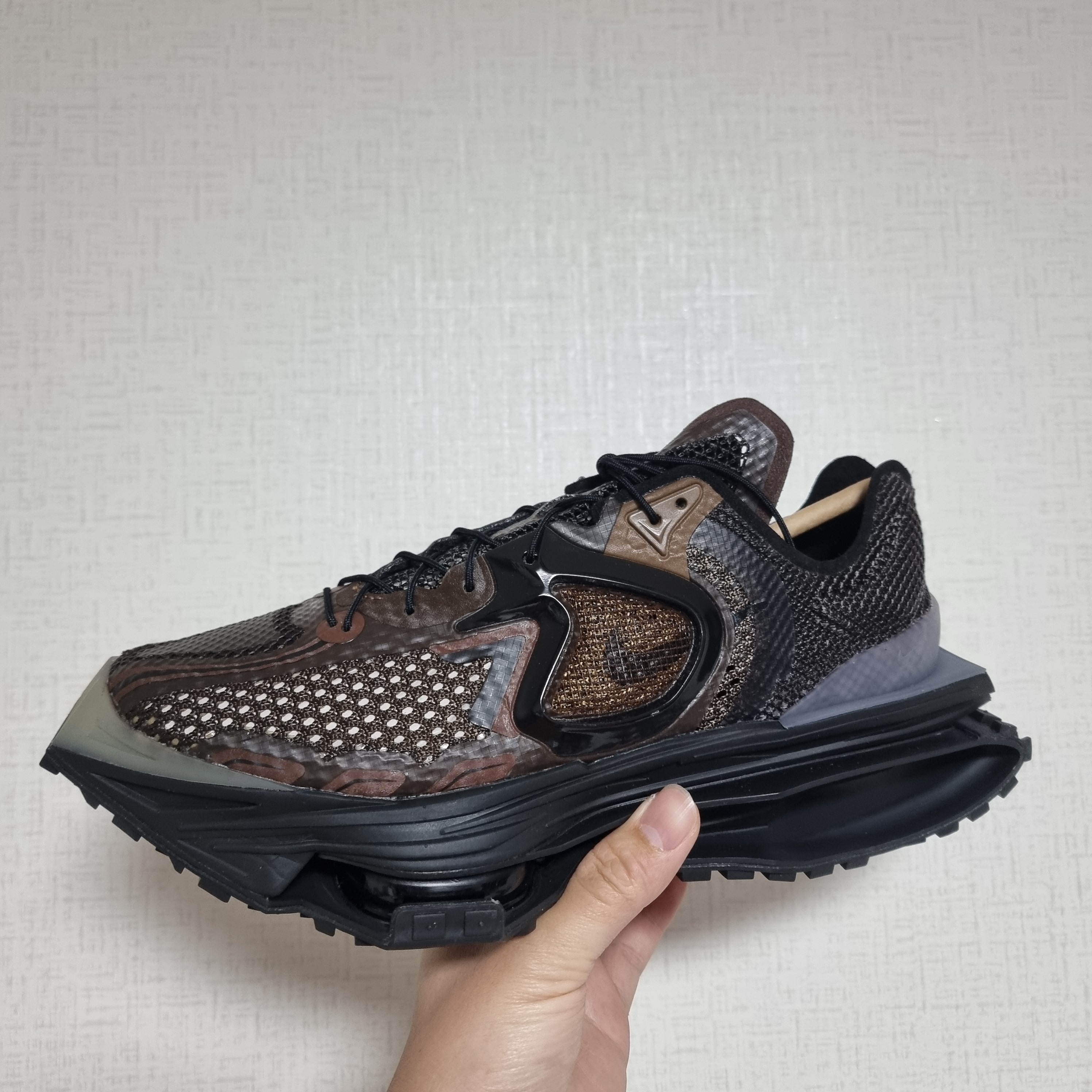 Nike x Matthew M Williams Zoom 004 Baroque Brown 착용 스타일 - 1