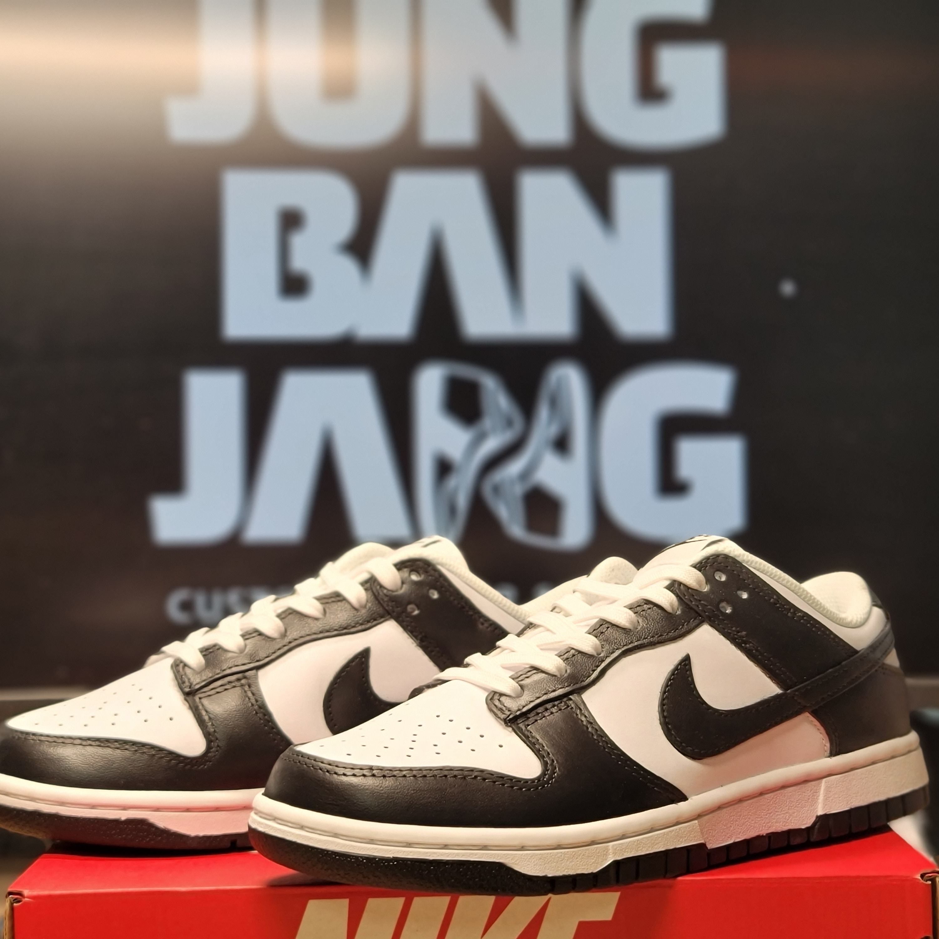 (W) Nike Dunk Low Triple White 착용 스타일 - 4