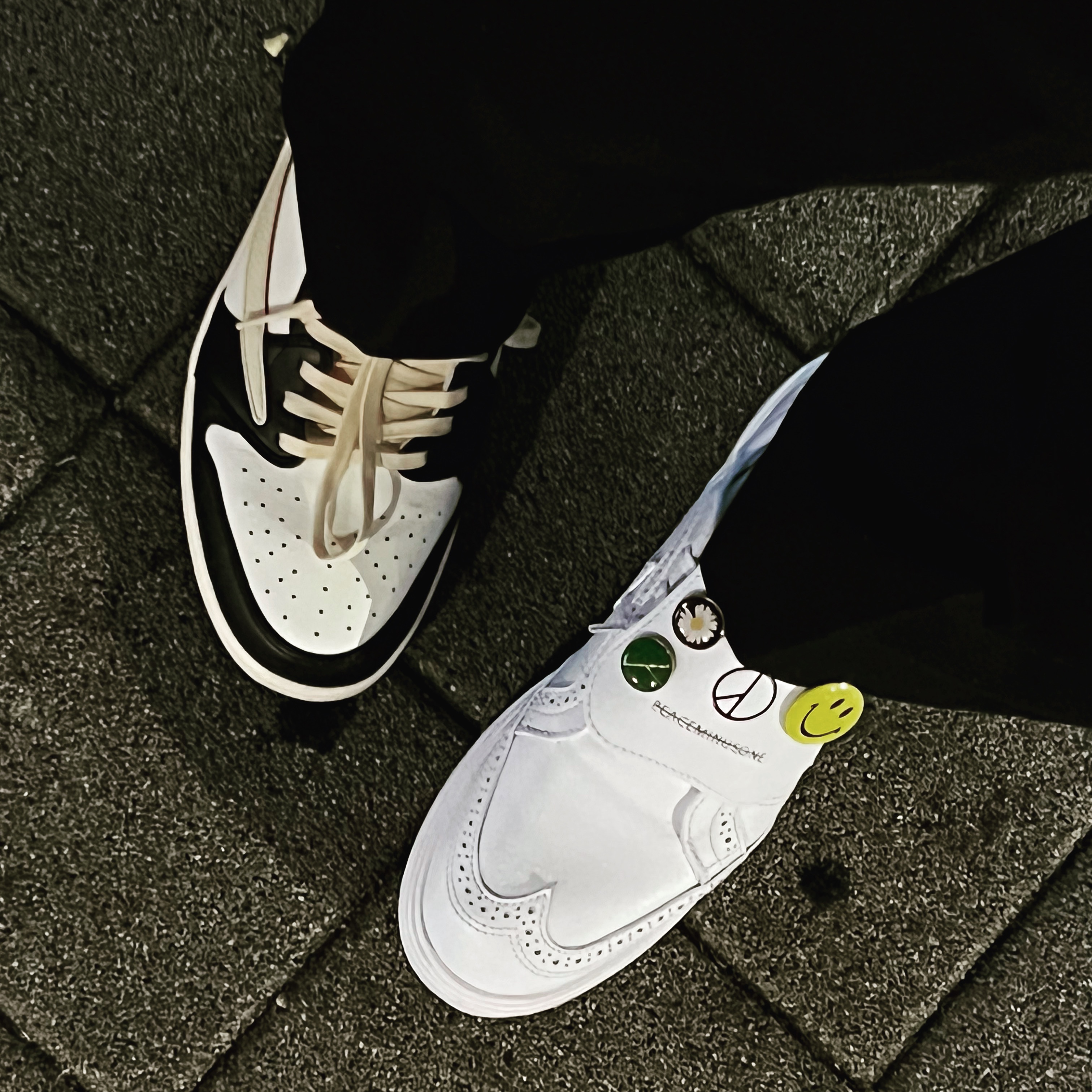 Jordan 1 x Travis Scott x Fragment Retro Low OG SP Military Blue, Nike x Peaceminusone Kwondo1 White 착용 스타일
