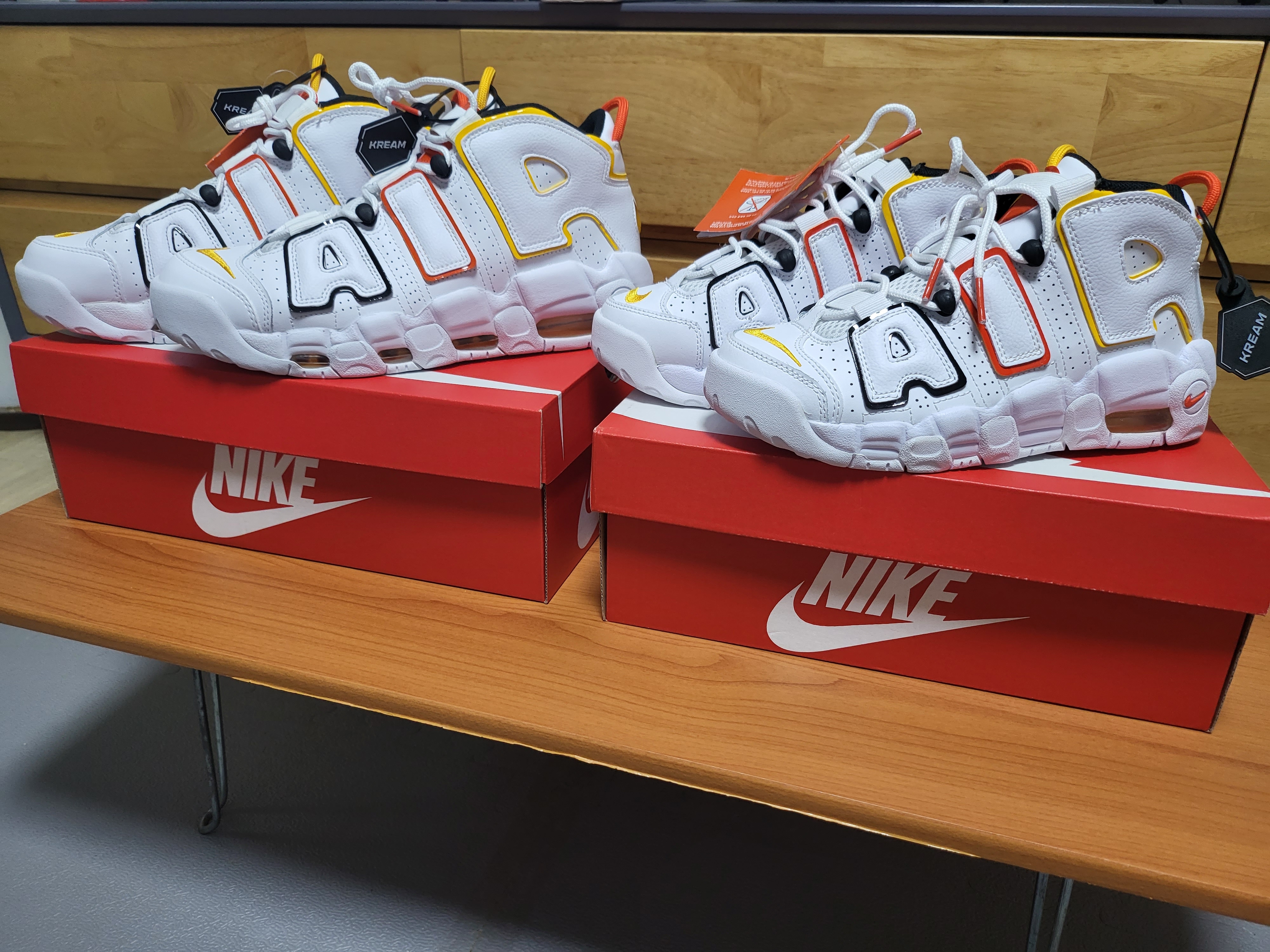 Nike Air More Uptempo Rayguns, (GS) Nike Air More Uptempo Rayguns 착용 스타일 - 3