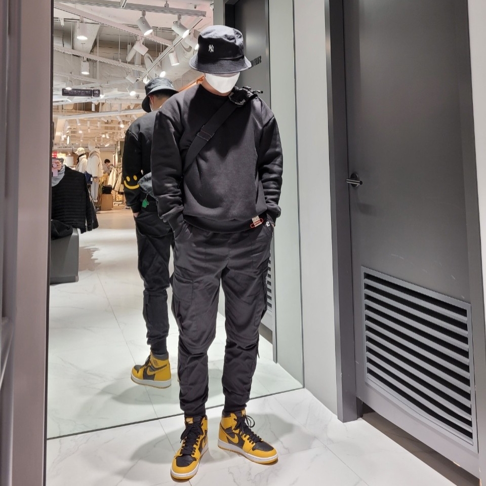 Jordan 1 Retro High OG Pollen 착용 스타일 - 1