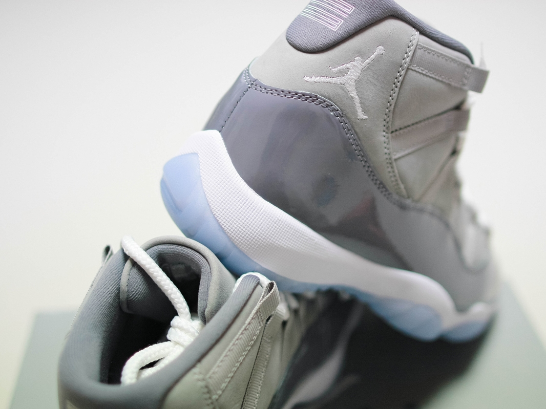 Jordan 11 Retro Cool Grey 2021 착용 스타일 - 3