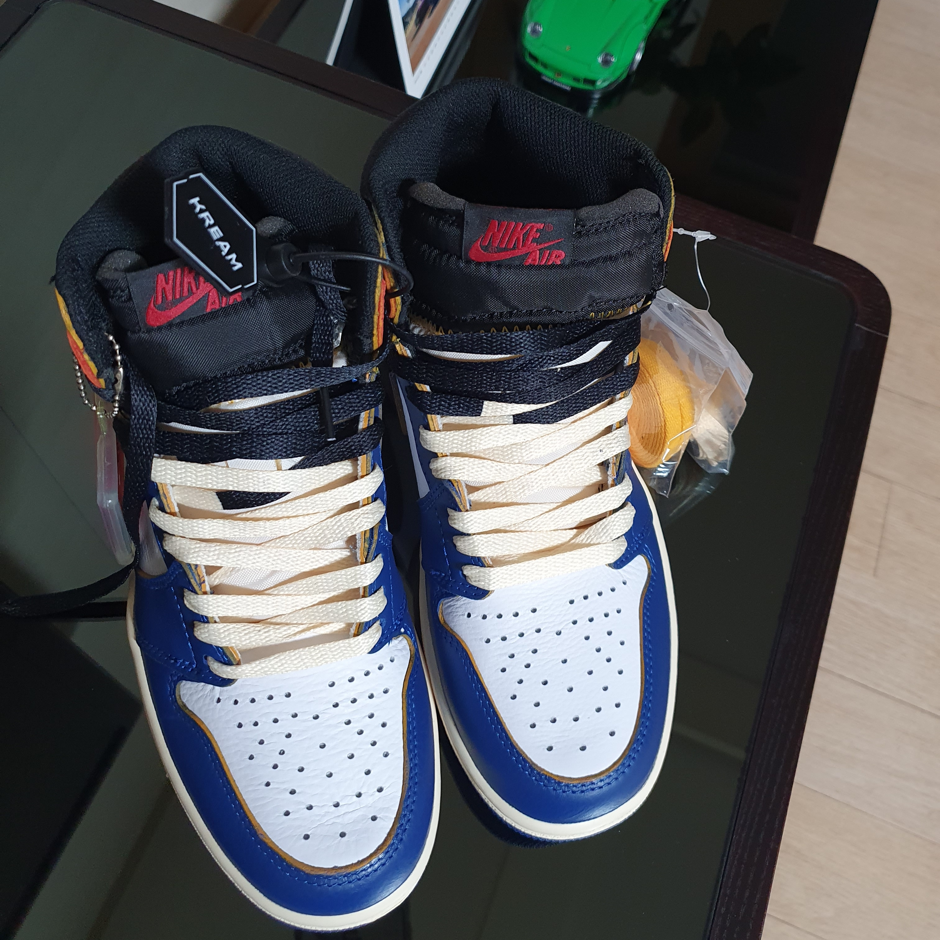 Jordan 1 x Union Retro High Blue Toe 착용 스타일 - 1