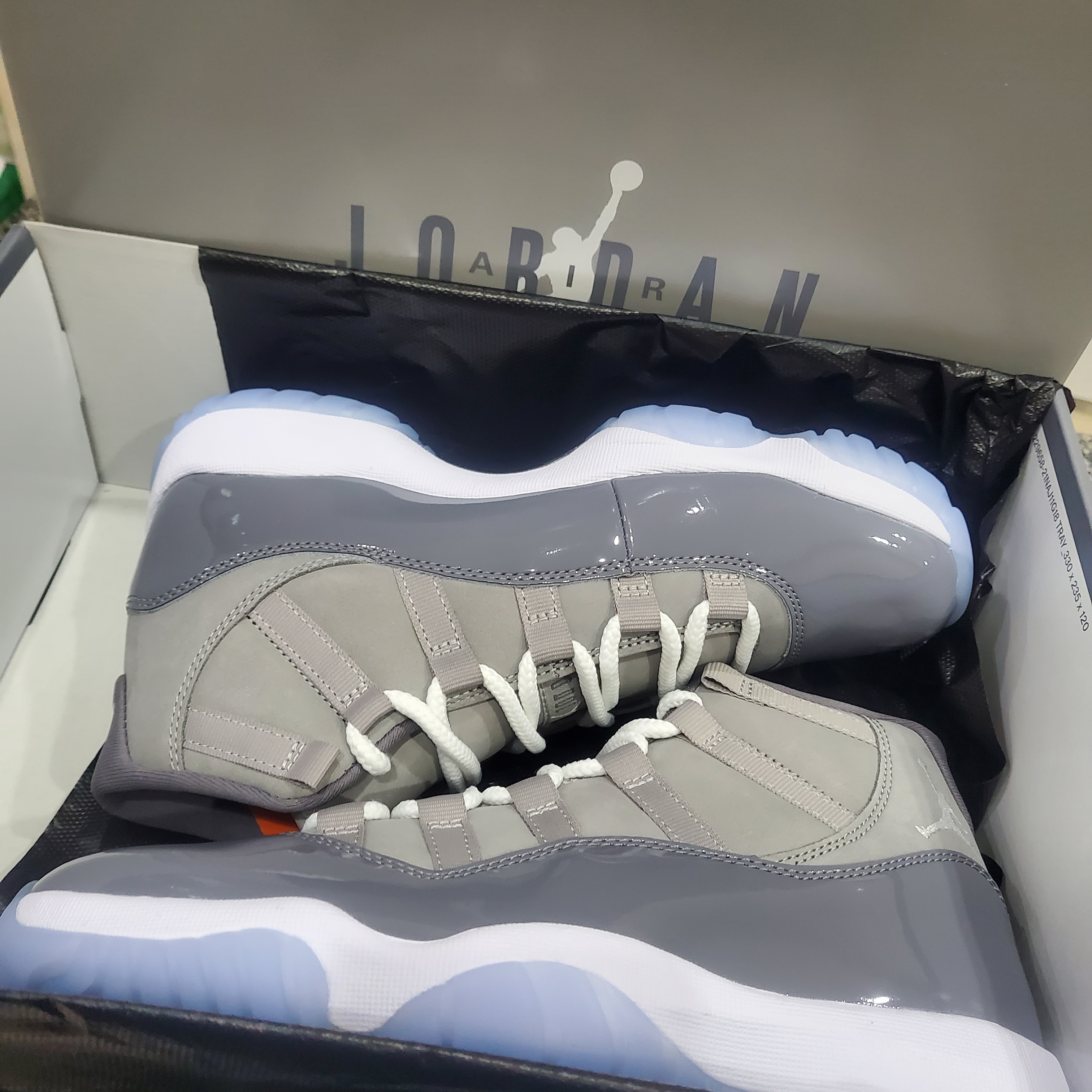 Jordan 11 Retro Cool Grey 2021 착용 스타일 - 1