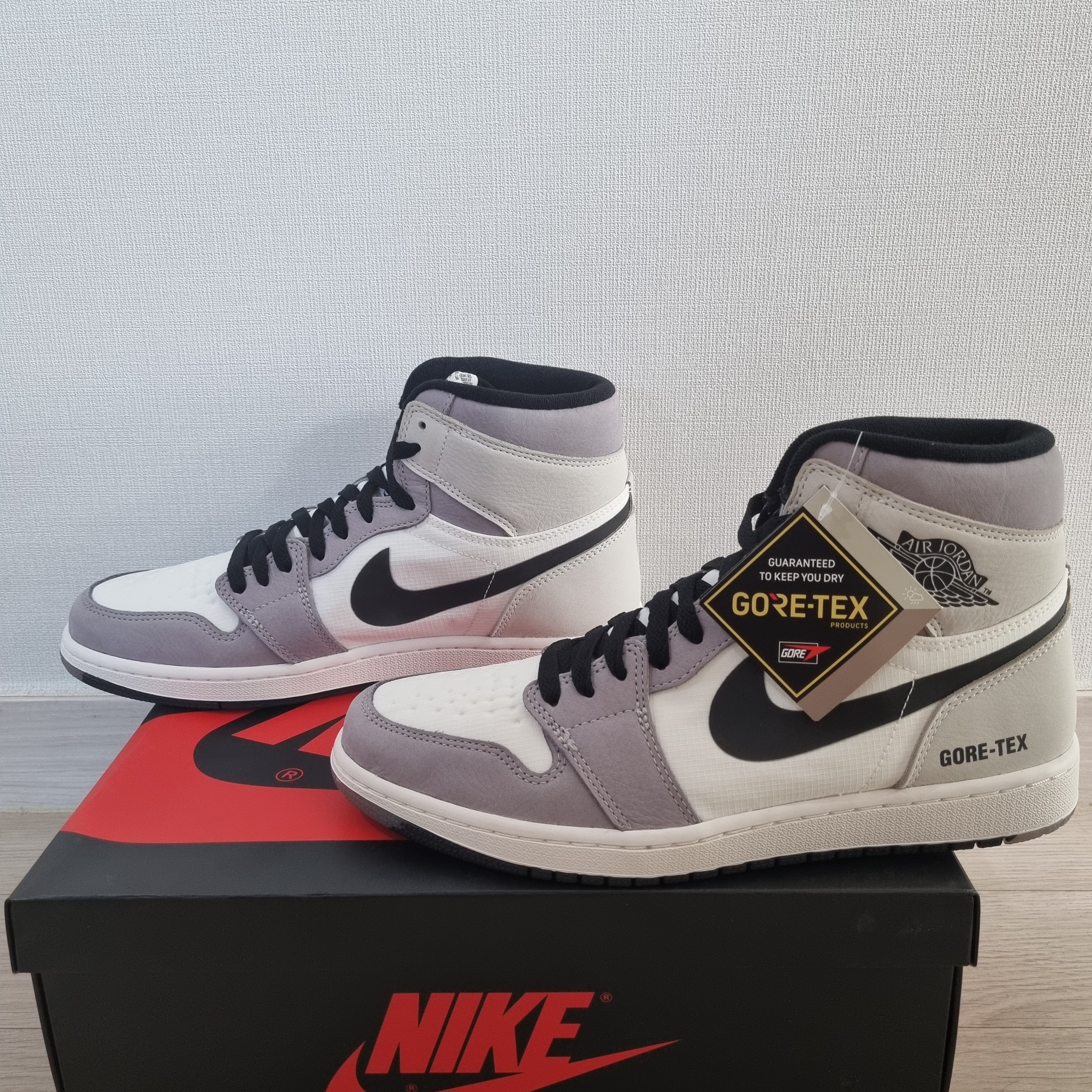 Jordan 1 Element Gore-Tex Sail 착용 스타일 - 1