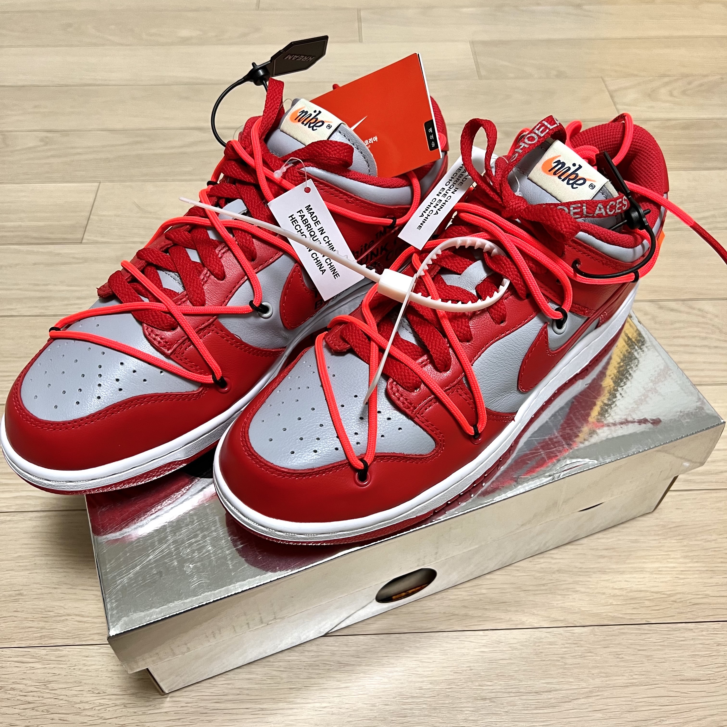 Nike x Off-White Dunk Low University Red 착용 스타일 - 2