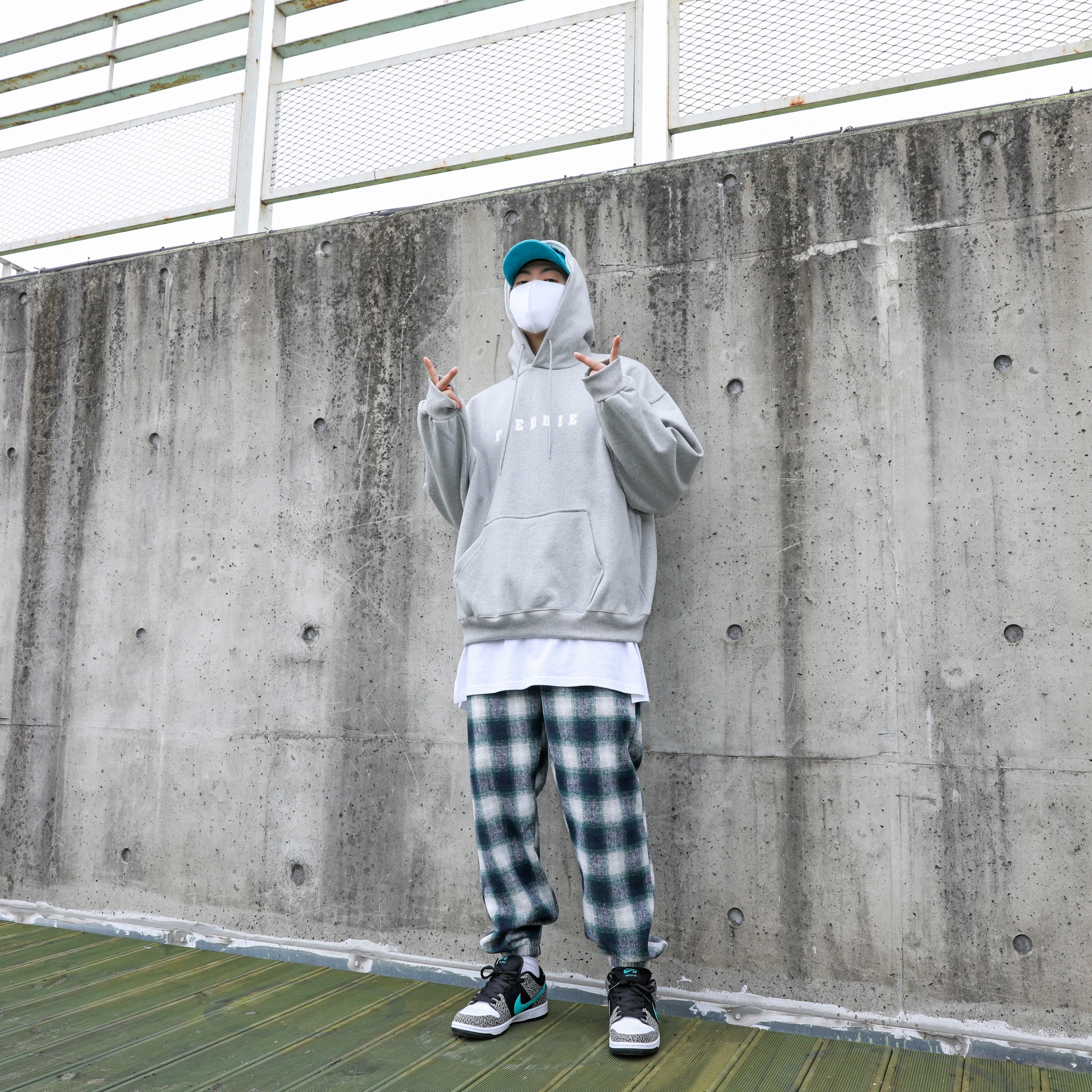 Nike SB Dunk Low Pro Clear Jade 착용 스타일 - 2