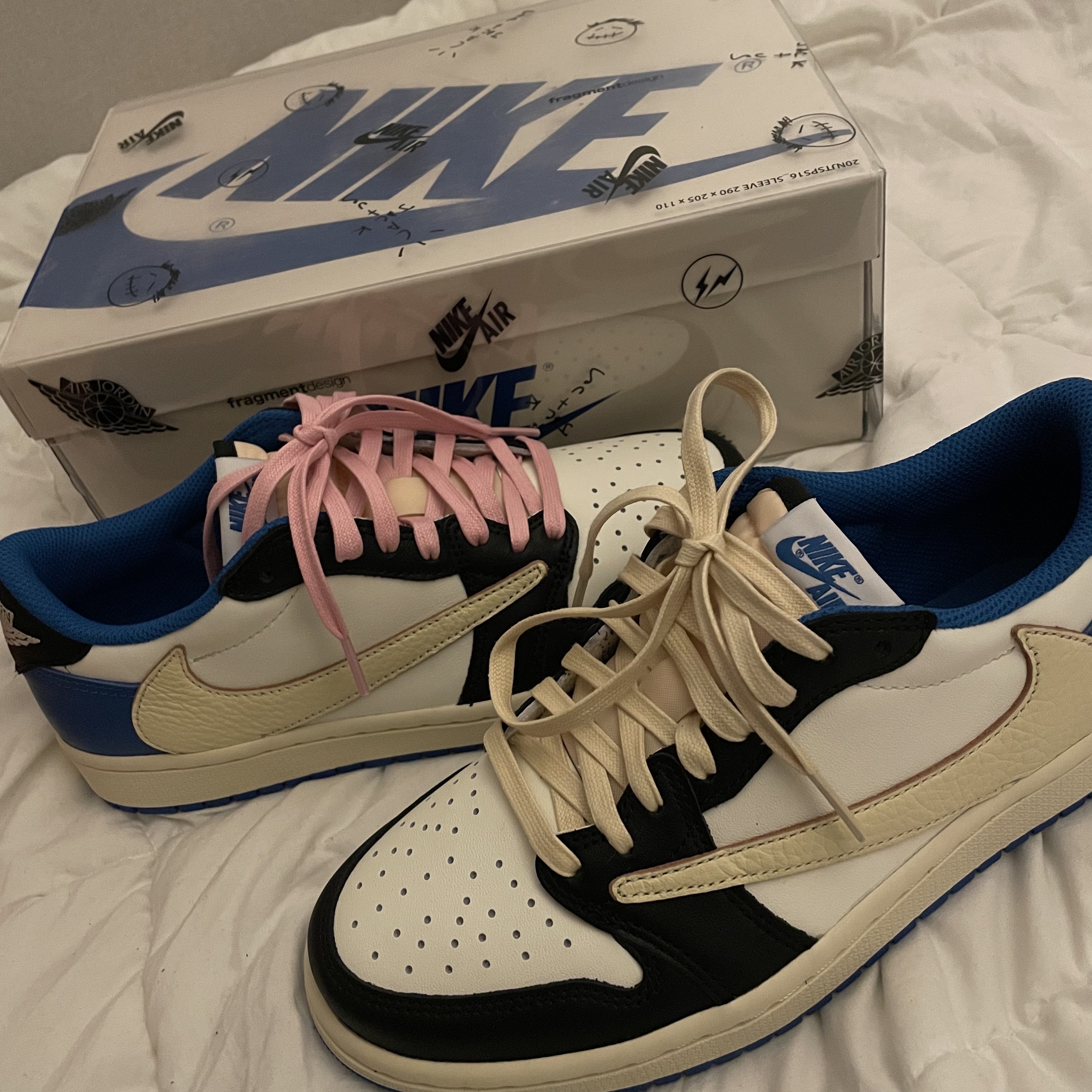 Jordan 1 x Travis Scott x Fragment Retro Low OG SP Military Blue 착용 스타일
