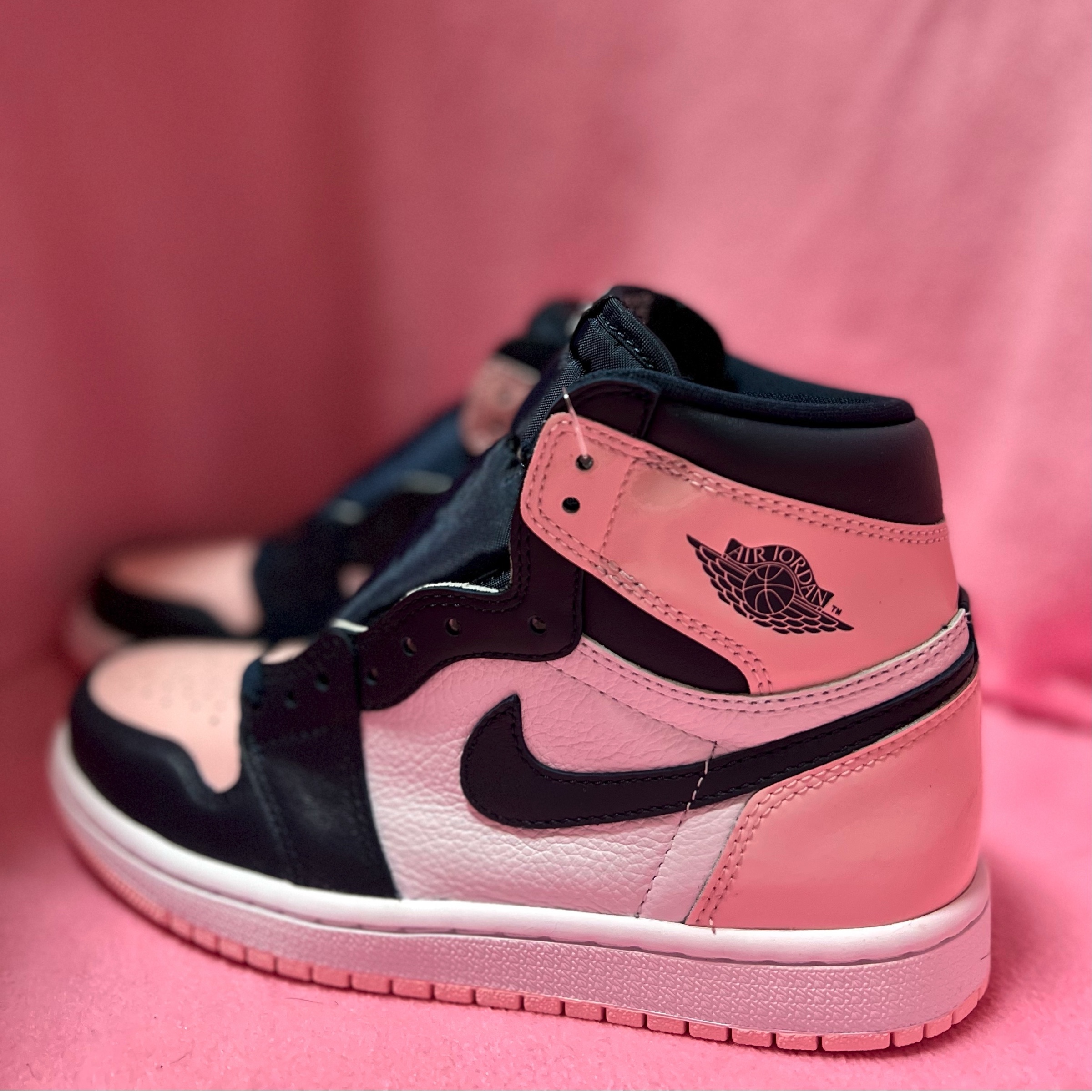 (W) Jordan 1 Retro High OG Atmosphere 착용 스타일 - 2