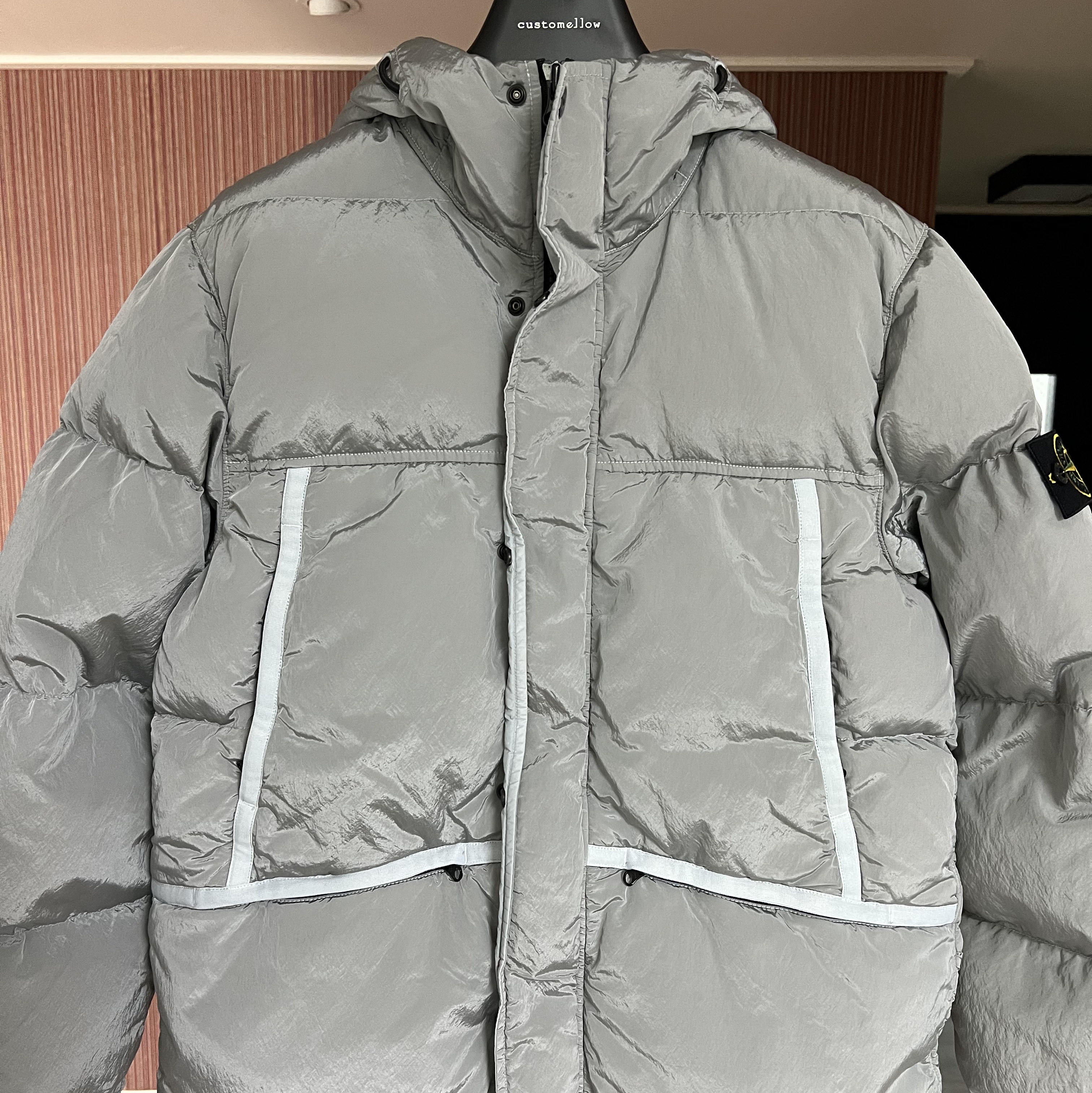 Stone Island 44508 Nylon Metal Down-TC Jacket Light Grey - 21FW 착용 스타일