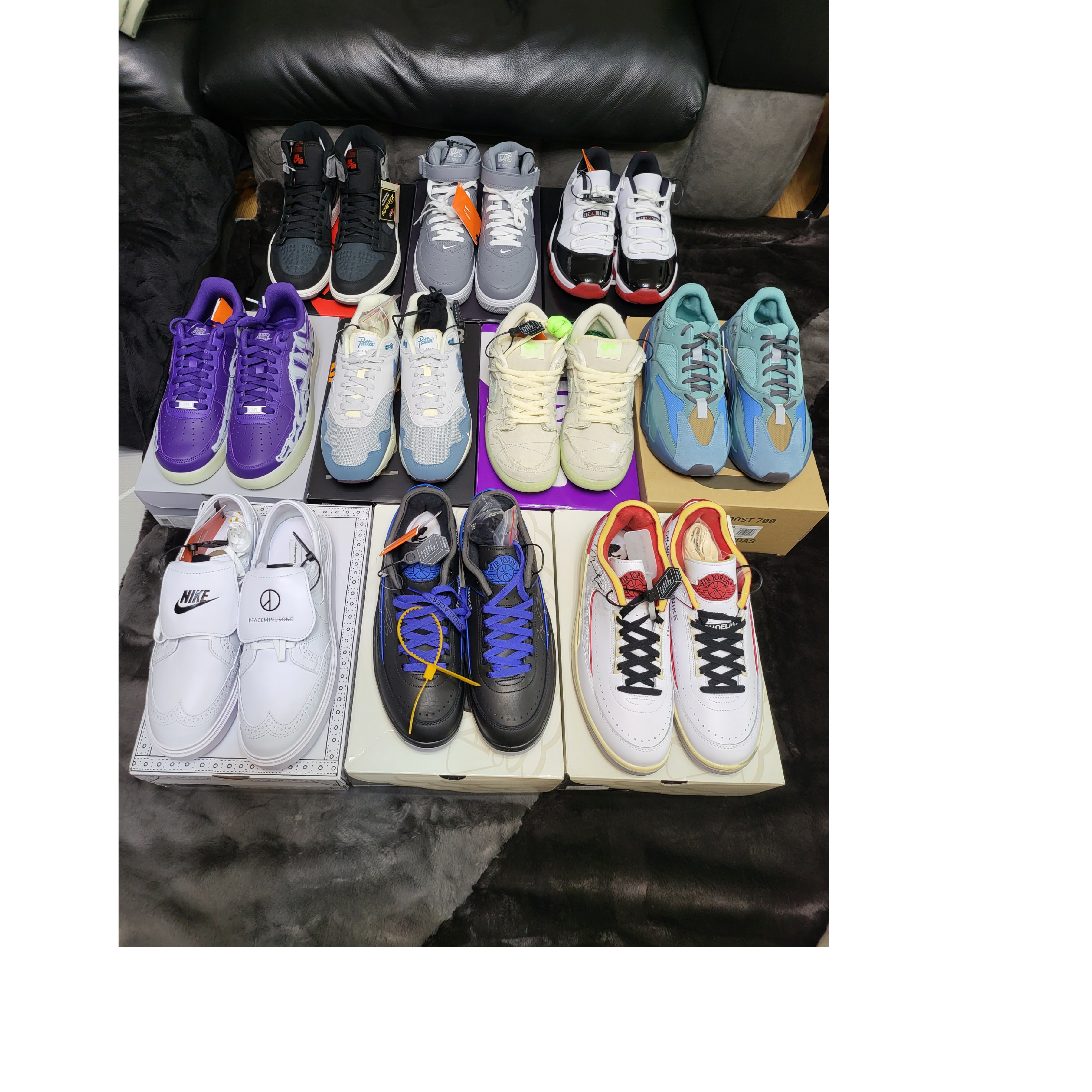 Jordan 2 x Off-White Retro Low SP White and Varsity Red, Jordan 2 x Off-White Retro Low SP Black and Varsity Royal 착용 스타일 - 3
