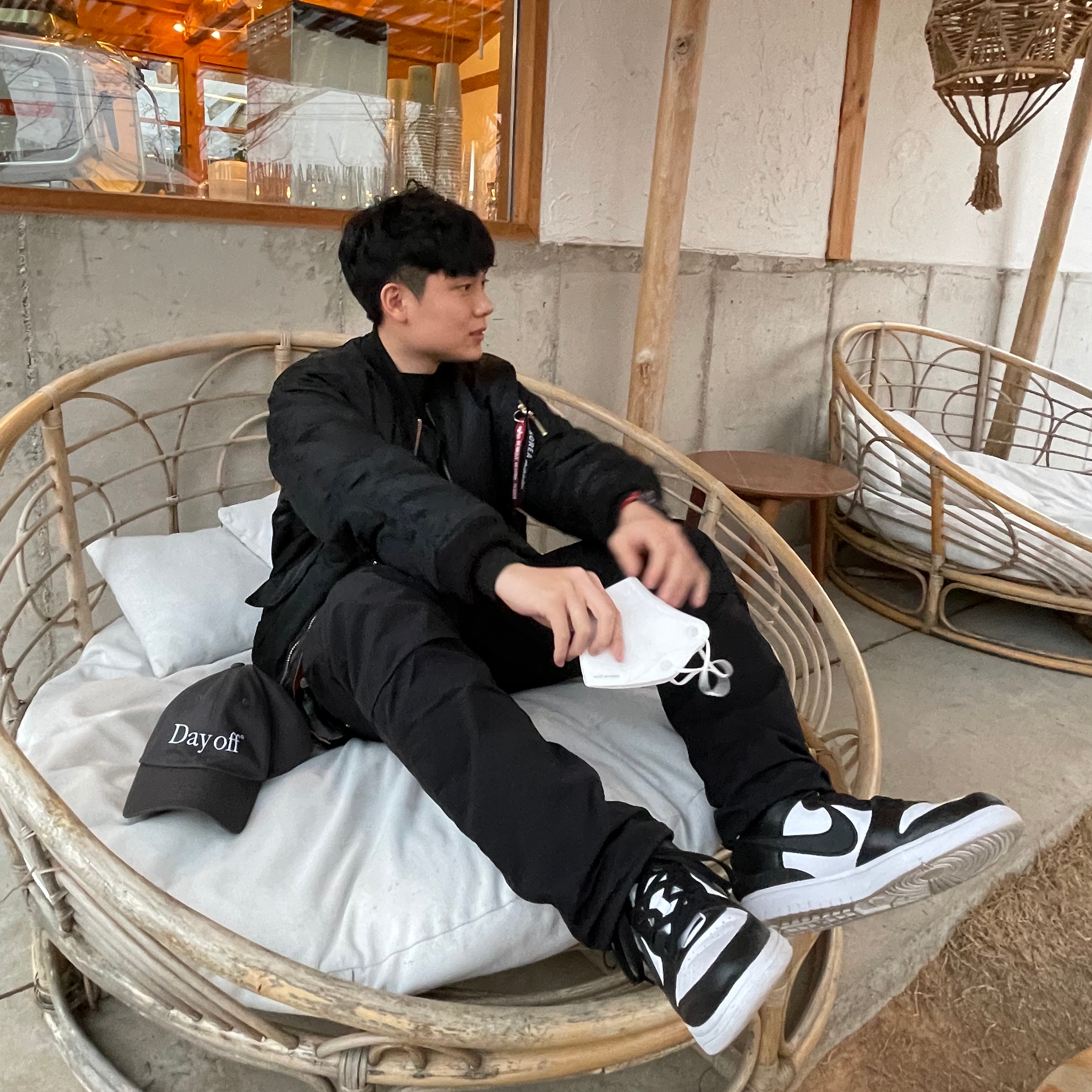 Nike x Ambush Dunk High Black 착용 스타일 - 2