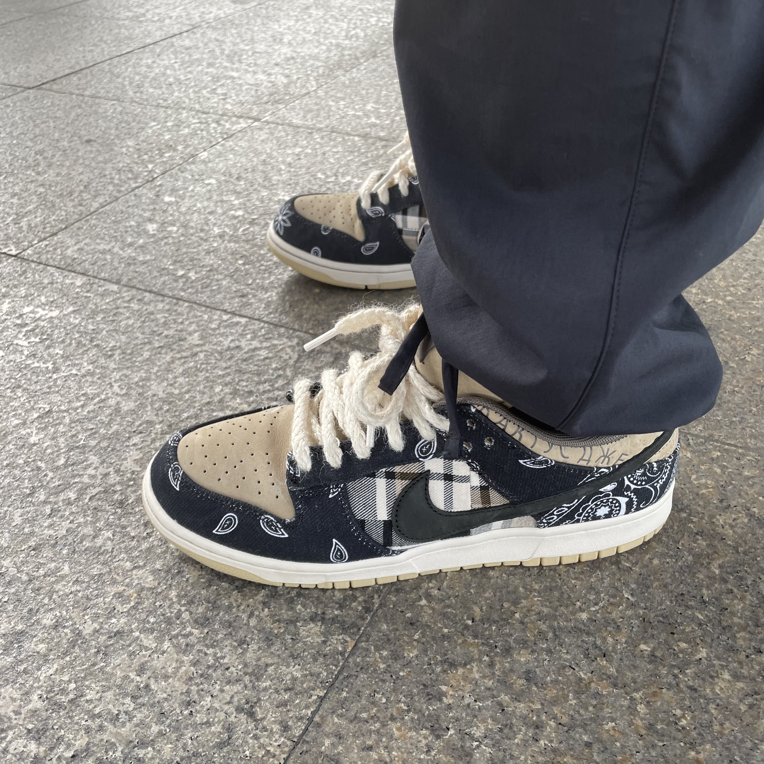 Nike x Travis Scott SB Dunk Low 착용 스타일