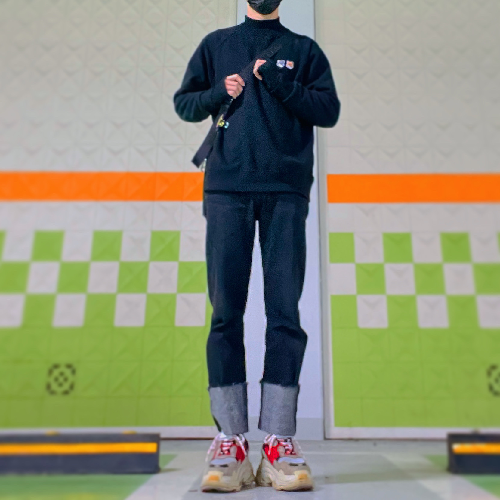 Maison Kitsune Double Fox Head Patch Classic Sweatshirt Anthracite 착용 스타일 - 2