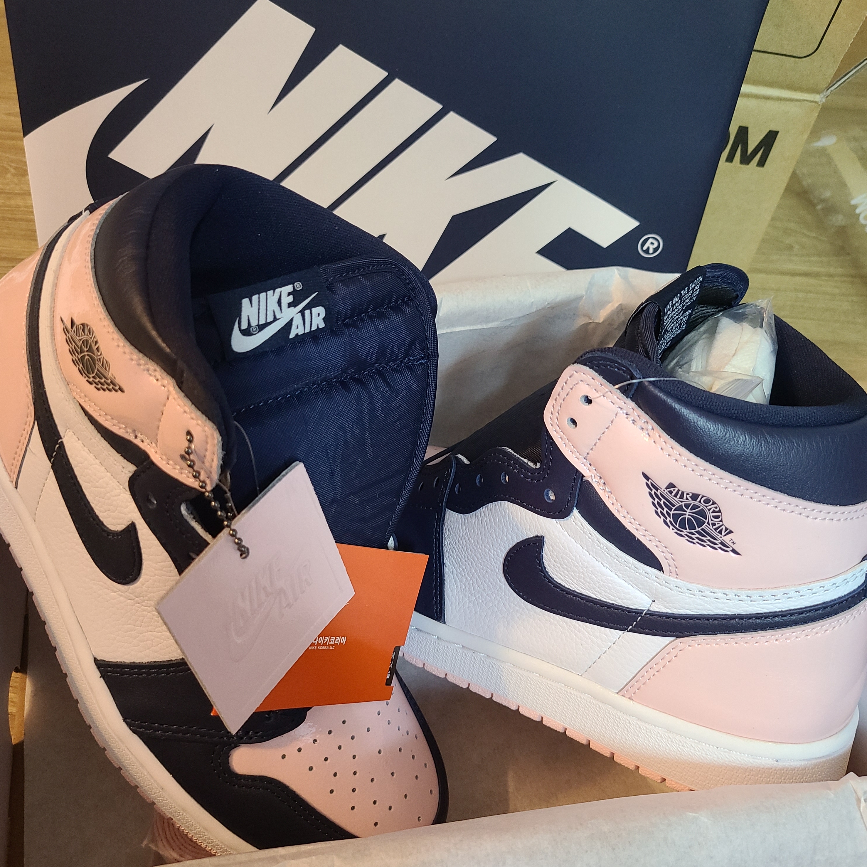 (W) Jordan 1 Retro High OG Atmosphere 착용 스타일