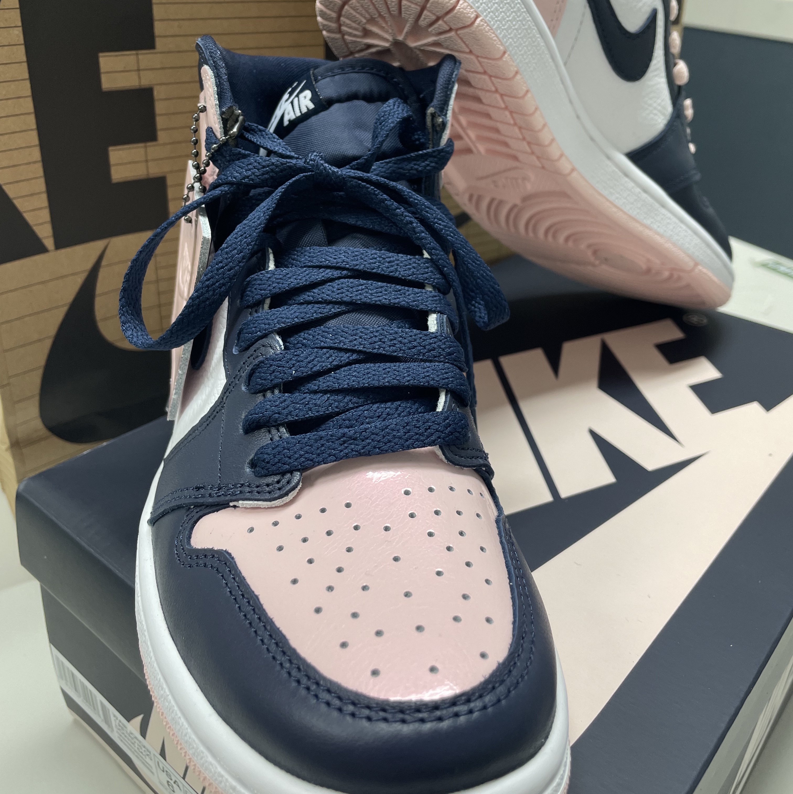 (W) Jordan 1 Retro High OG Atmosphere 착용 스타일 - 3