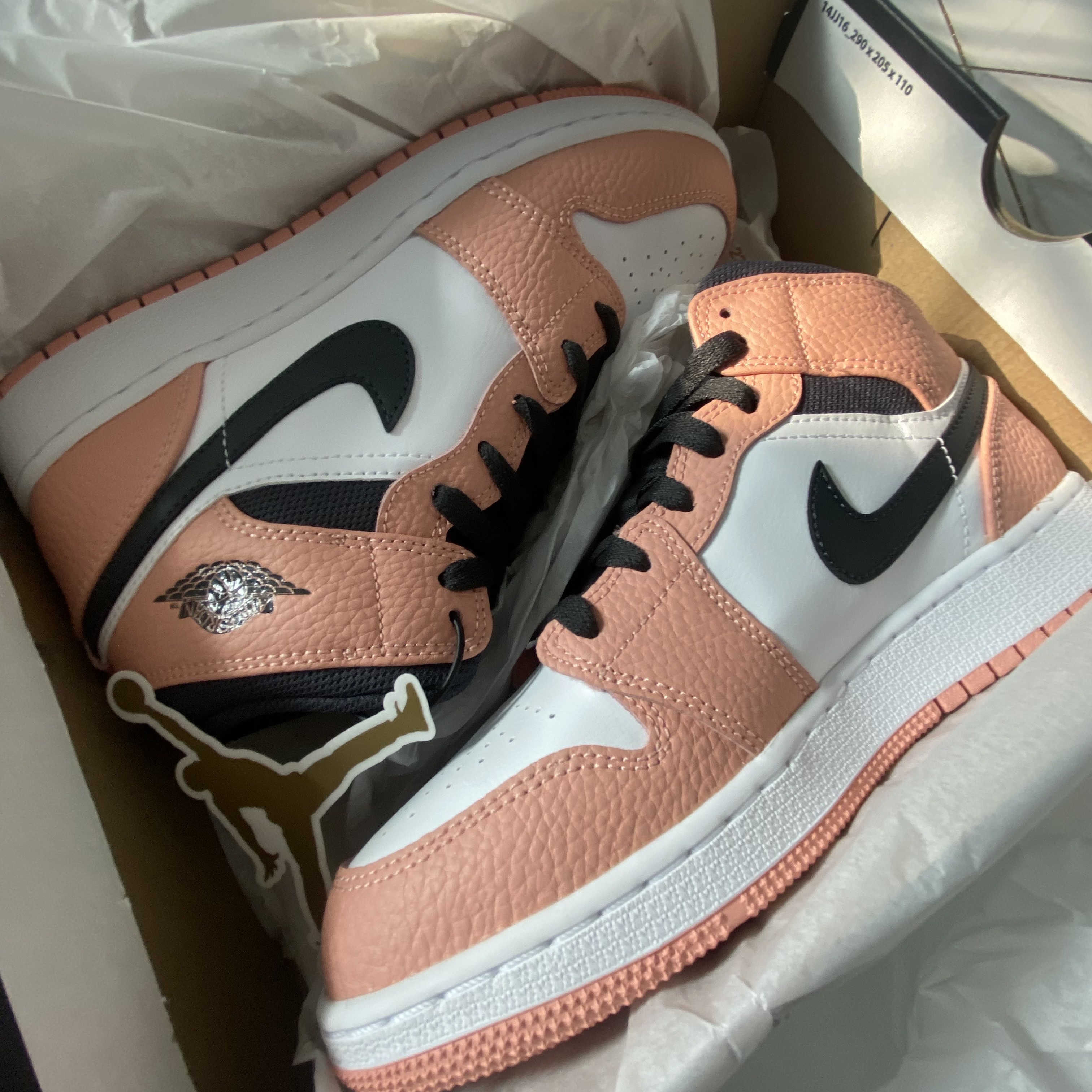 (GS) Jordan 1 Mid Pink Quartz 착용 스타일 - 2
