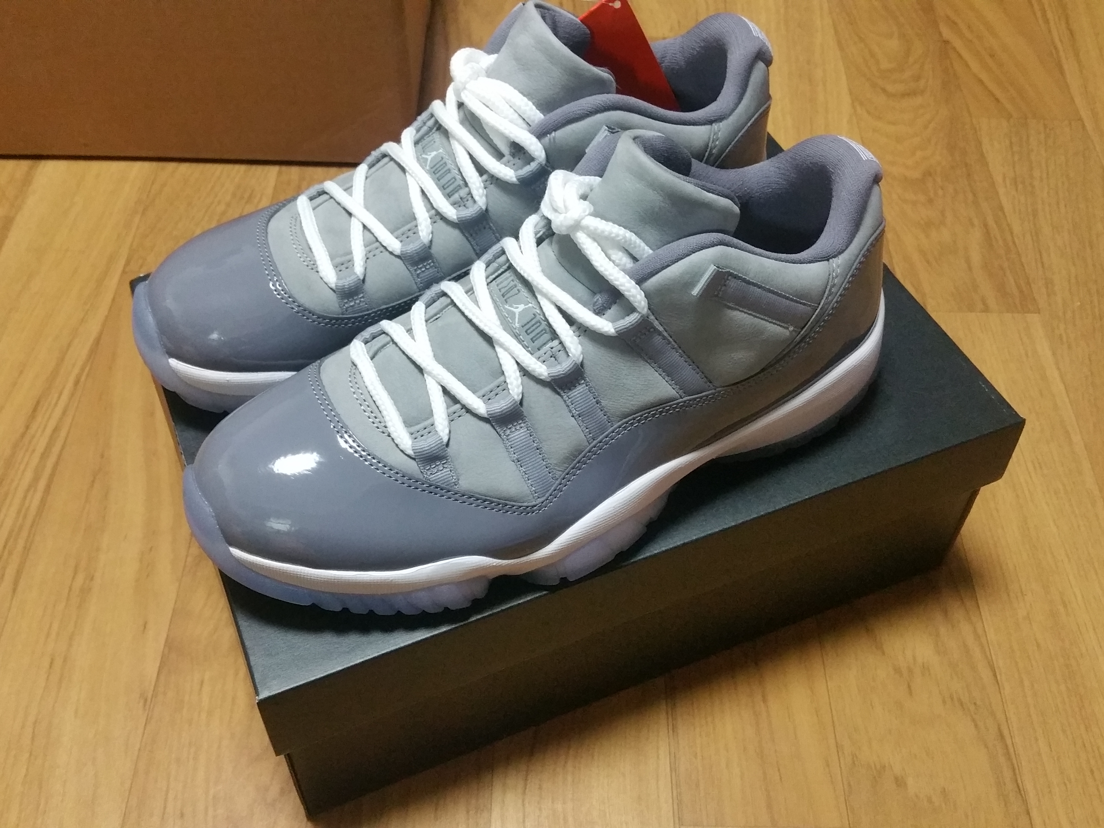 Jordan 11 Retro Cool Grey 2021, Jordan 11 Retro Low Cool Grey 착용 스타일 - 2