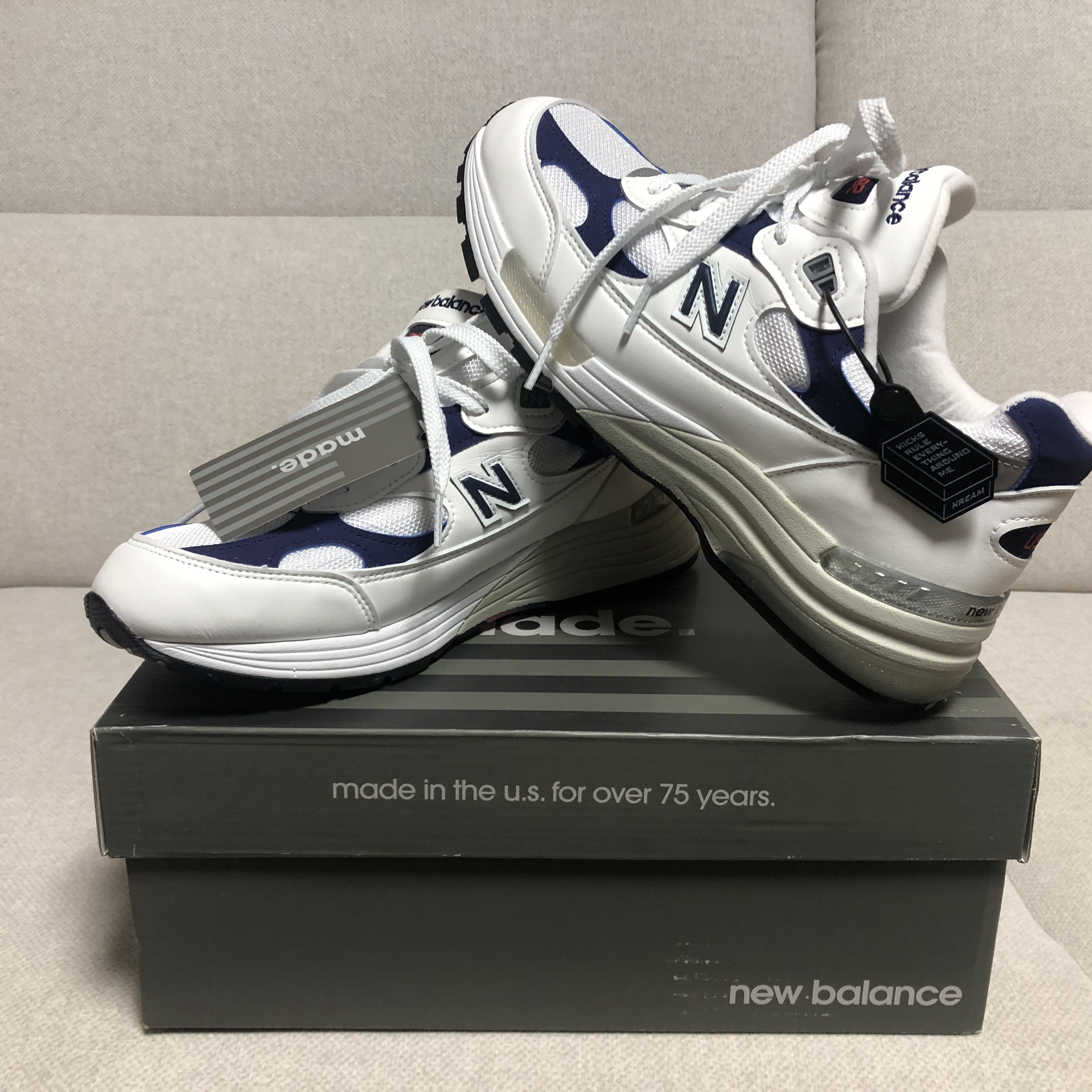 New Balance 992 Made in USA White Navy 착용 스타일 - 3